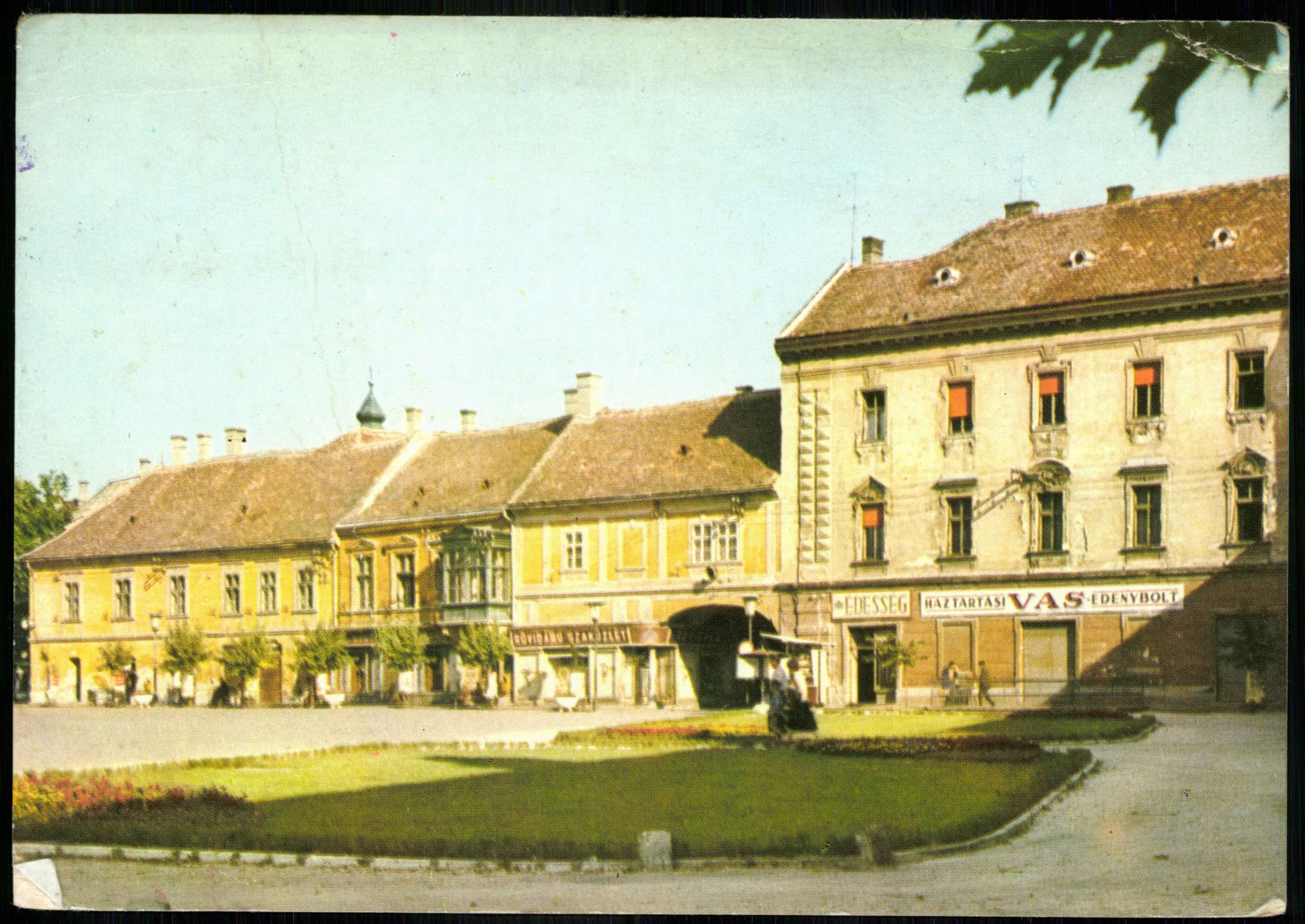 Pápa; Szabadság tér (Magyar Kereskedelmi és Vendéglátóipari Múzeum CC BY-NC-ND)