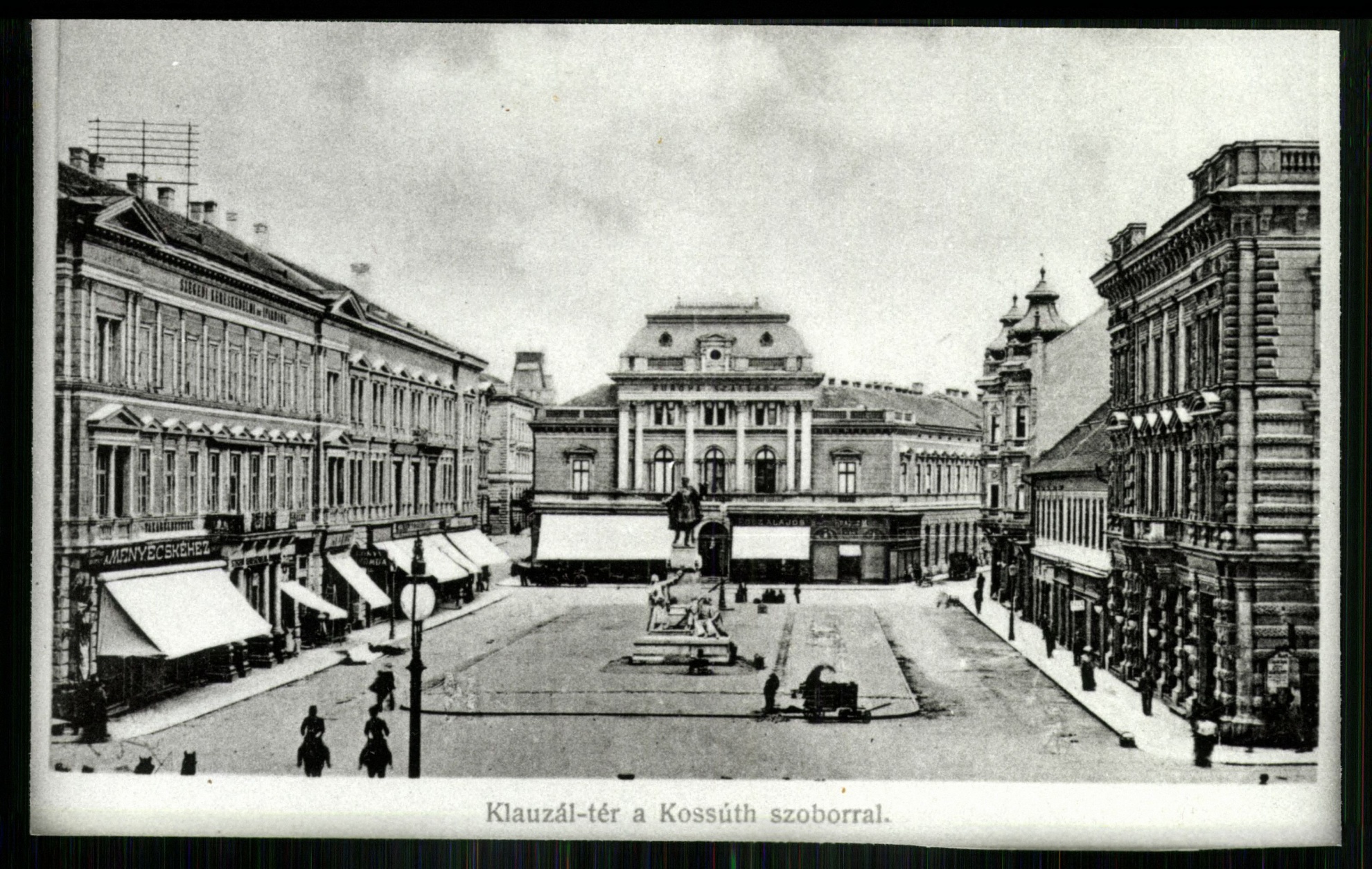 Szeged; Klauzál tér a Kossuth szoborral (Magyar Kereskedelmi és Vendéglátóipari Múzeum CC BY-NC-ND)