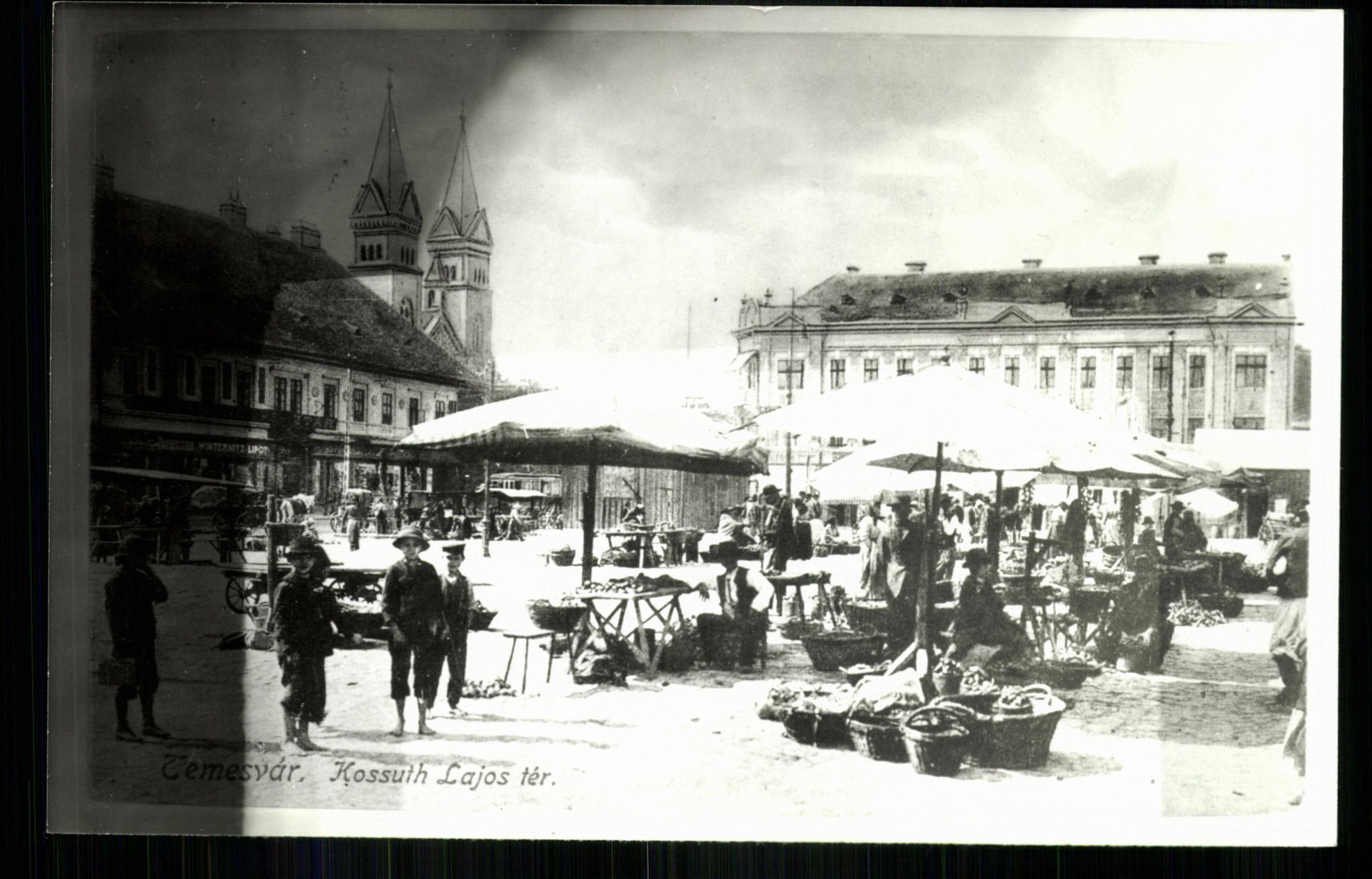 Temesvár; Kossuth Lajos tér (Magyar Kereskedelmi és Vendéglátóipari Múzeum CC BY-NC-ND)