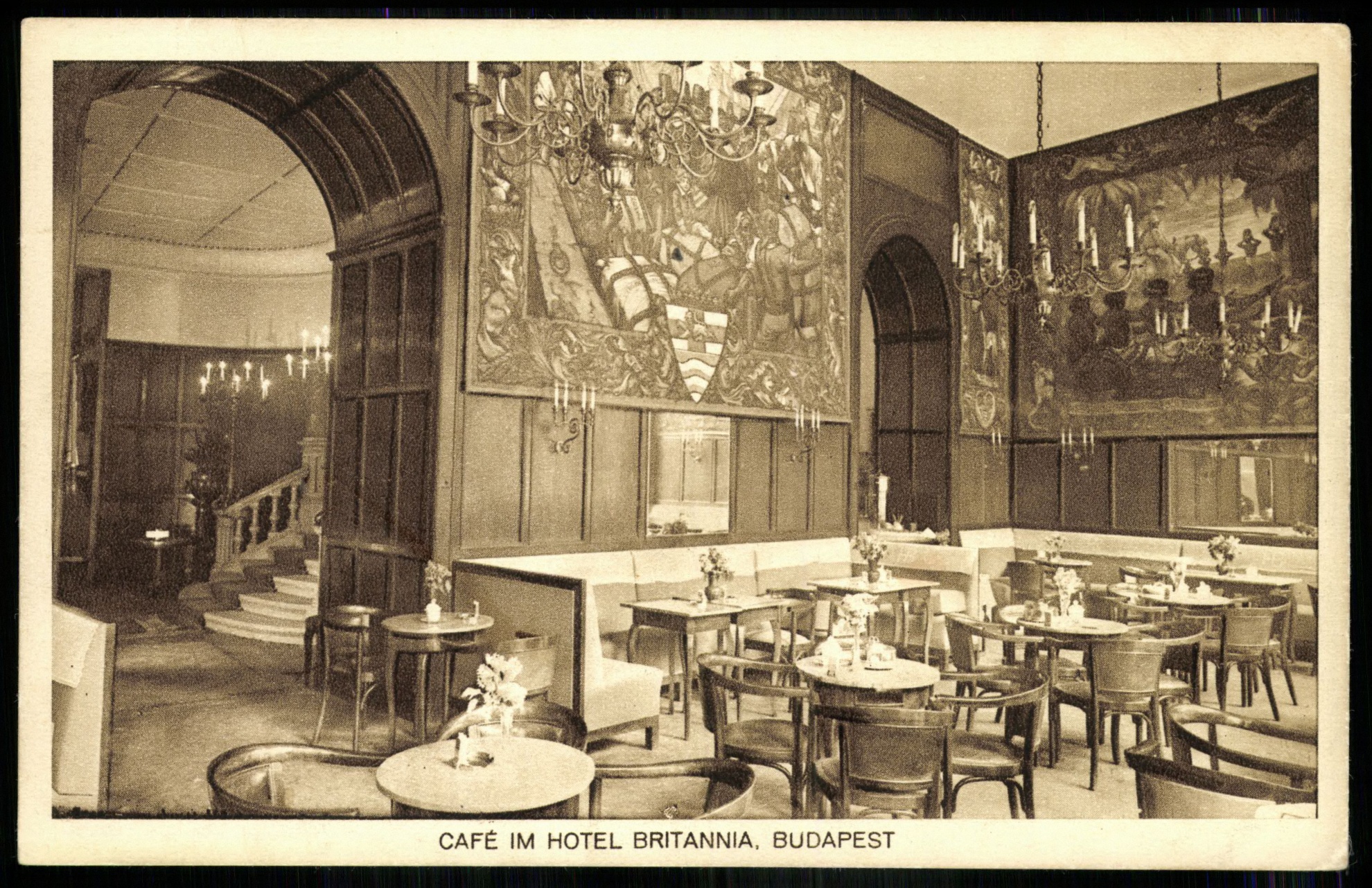Café im Hotel Britannia, Budapest. Budapest, VI., Teréz körút 39. Dir.: A. Németh (Magyar Kereskedelmi és Vendéglátóipari Múzeum CC BY-NC-ND)
