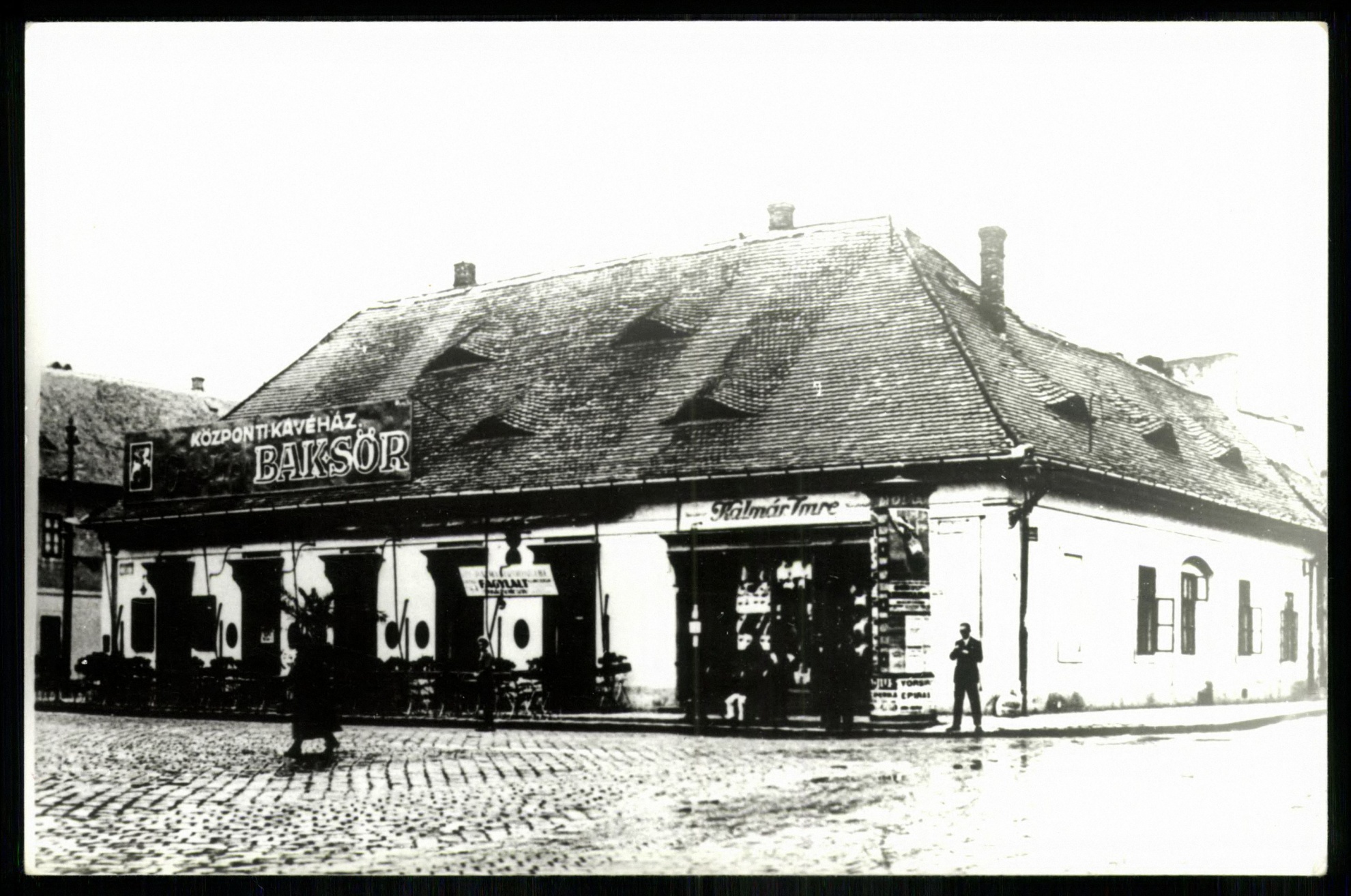 Központi kávéház, Főtér 6. (Magyar Kereskedelmi és Vendéglátóipari Múzeum CC BY-NC-ND)