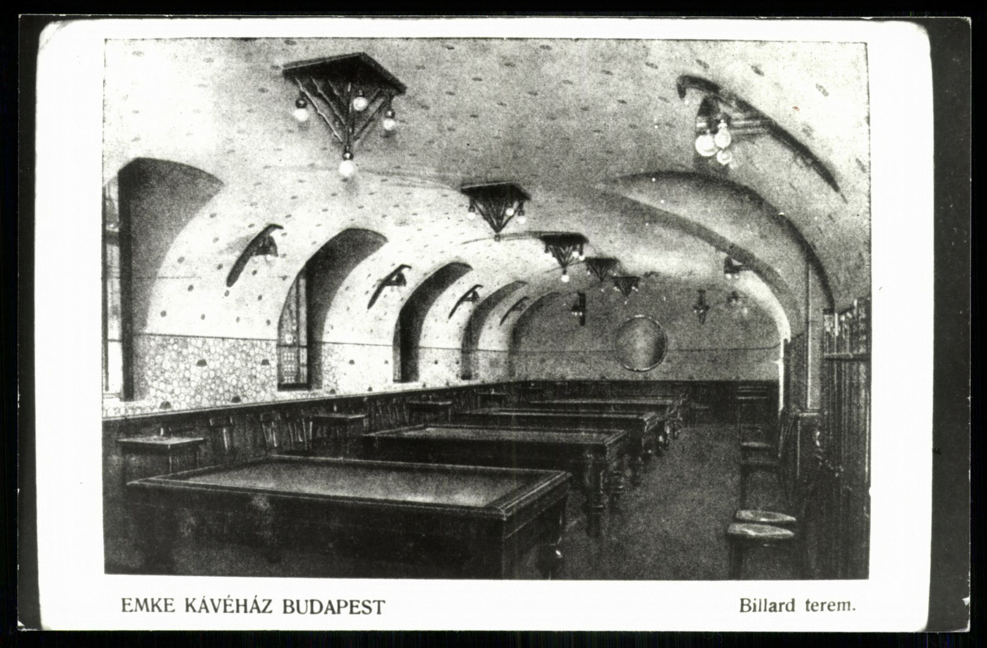 EMKE Kávéház, Budapest. Biliárd terem (Magyar Kereskedelmi és Vendéglátóipari Múzeum CC BY-NC-ND)