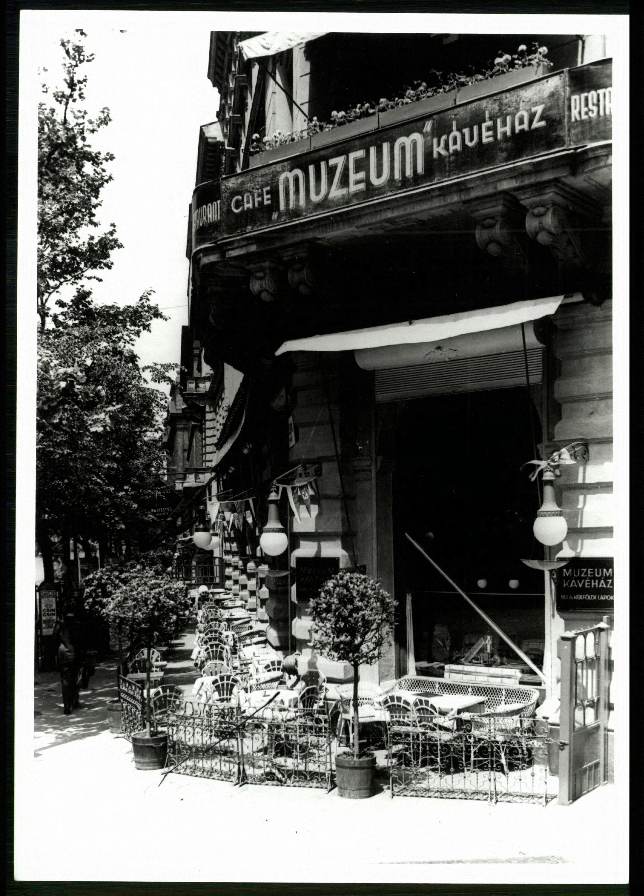 Múzeum Kávéház (Magyar Kereskedelmi és Vendéglátóipari Múzeum CC BY-NC-ND)