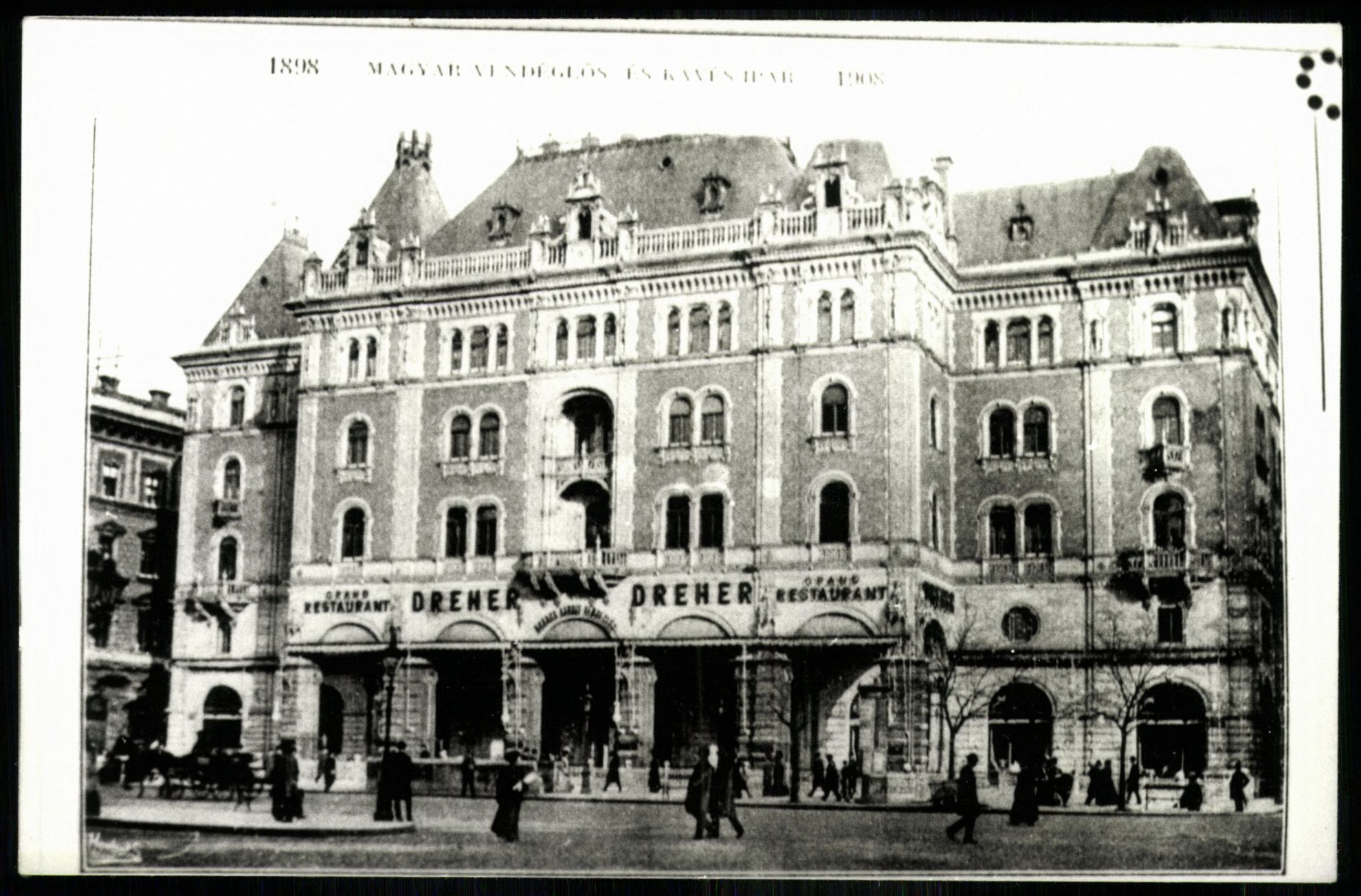 Magyar vendéglős és kávés ipar. 1898-1908. Drechsler „Opera” Restaurant, Andrássy út (Magyar Kereskedelmi és Vendéglátóipari Múzeum CC BY-NC-ND)
