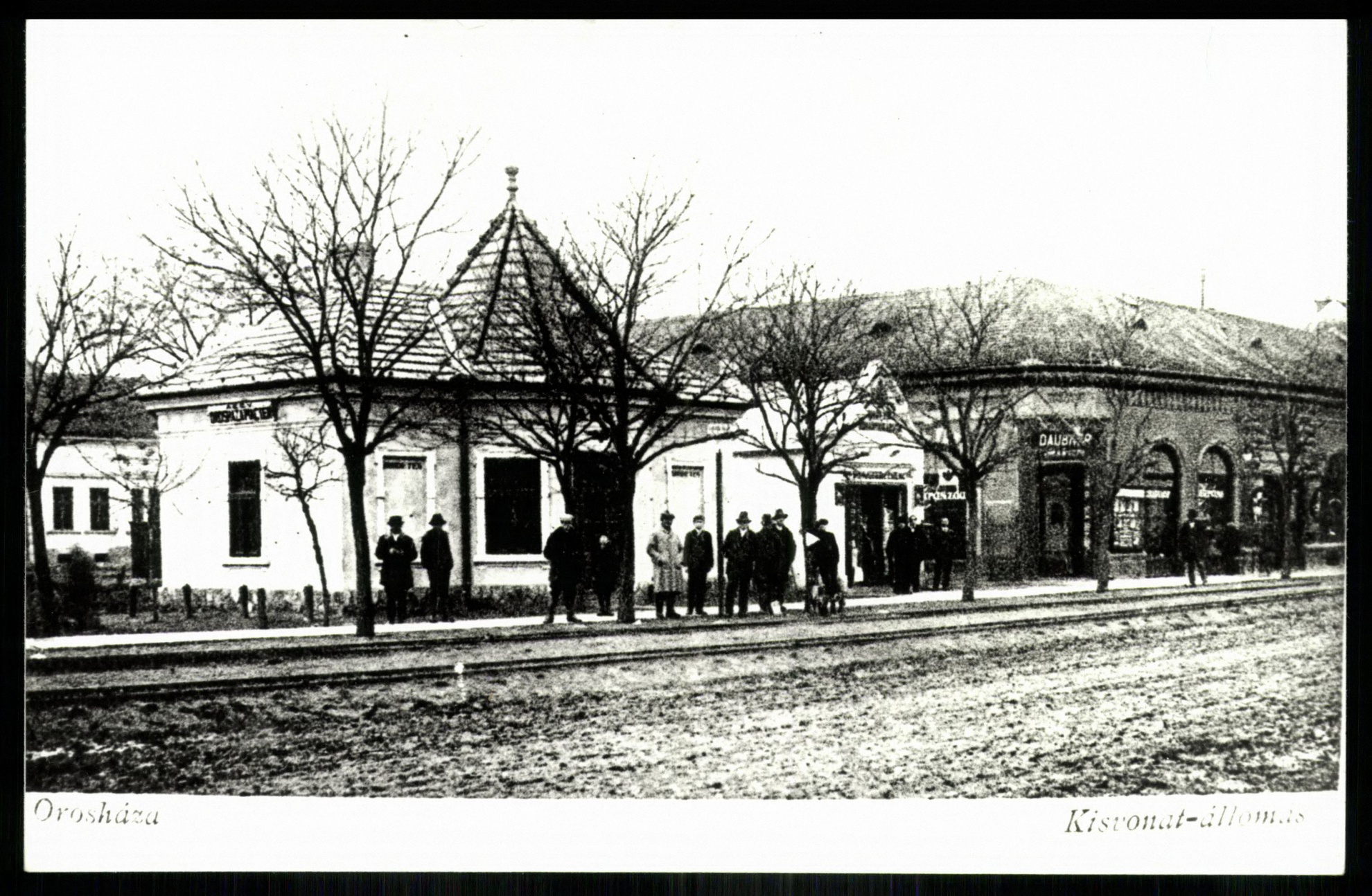Orosháza Kisvonat-állomás. Cukrászda (Magyar Kereskedelmi és Vendéglátóipari Múzeum CC BY-NC-ND)