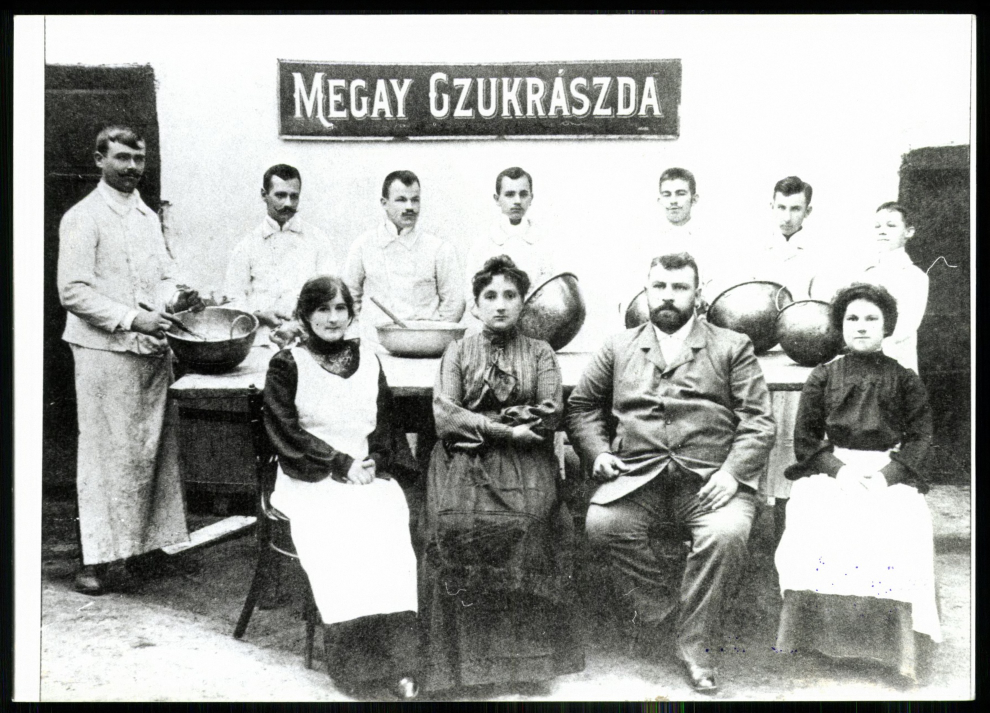 Miskolc Megay cukrászda (Magyar Kereskedelmi és Vendéglátóipari Múzeum CC BY-NC-ND)