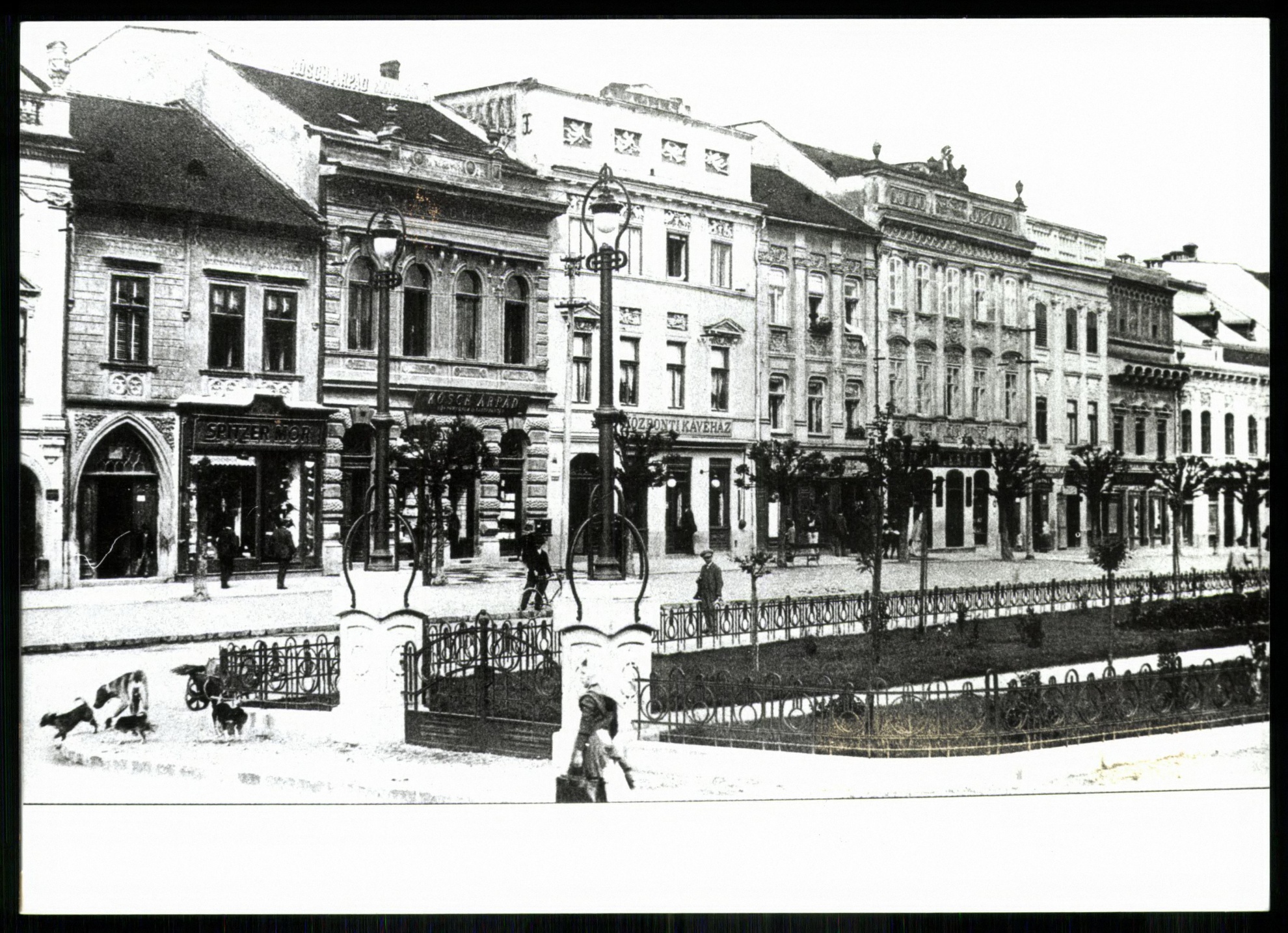 Eperjes A fő utca nyugati fele (Magyar Kereskedelmi és Vendéglátóipari Múzeum CC BY-NC-ND)