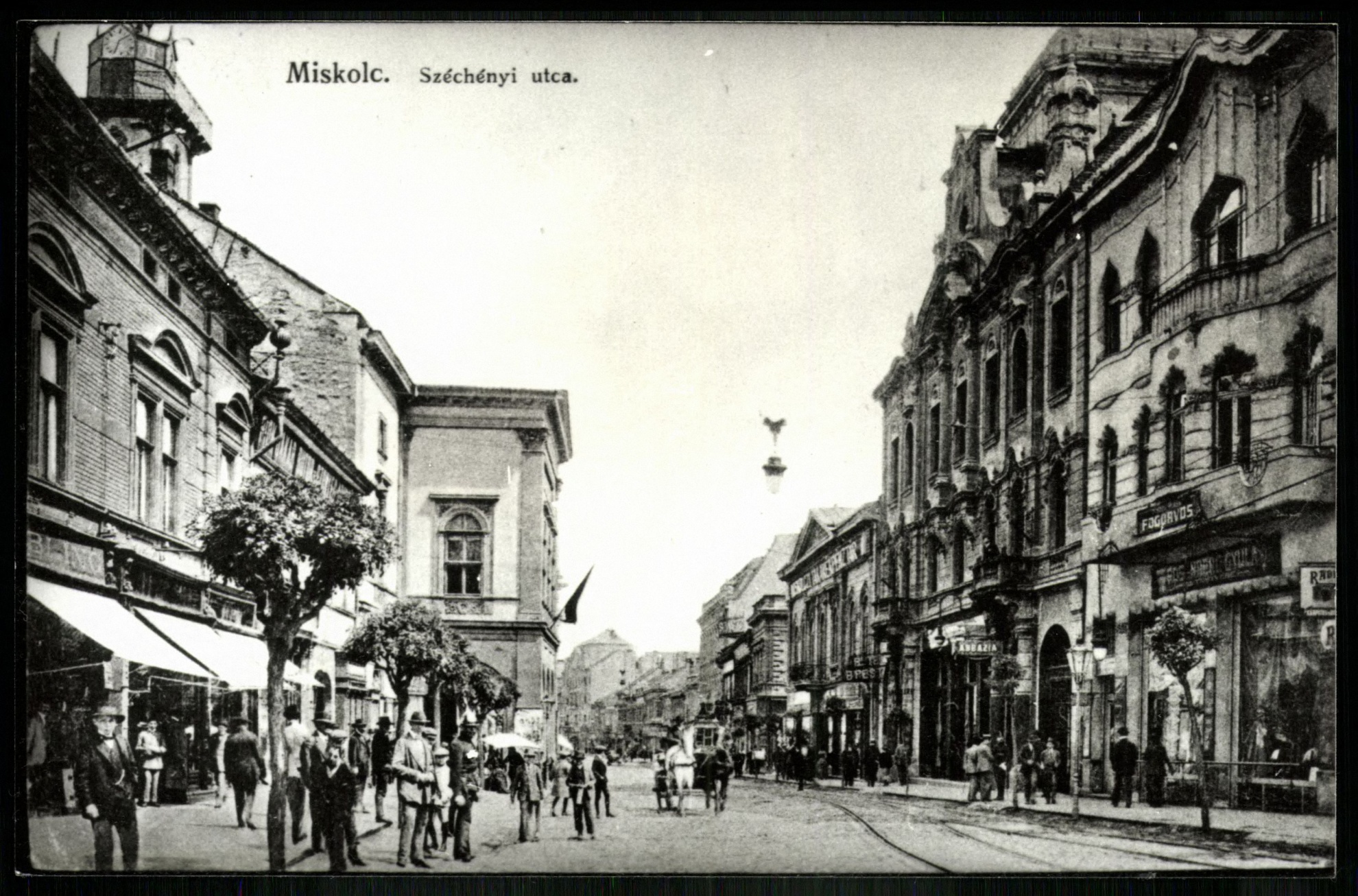 Miskolc „Abbázia kávéház”. Tulajdonos: Bíró József (Magyar Kereskedelmi és Vendéglátóipari Múzeum CC BY-NC-ND)