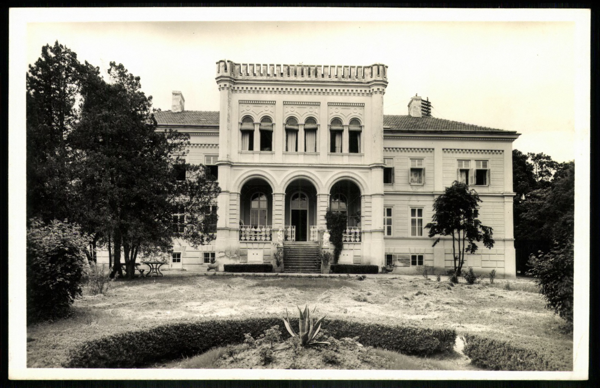 Füzfő-fürdő Dr. Jalsovszky villa, Uher- és Forster-villa, Sirály penzió (Magyar Kereskedelmi és Vendéglátóipari Múzeum CC BY-NC-ND)