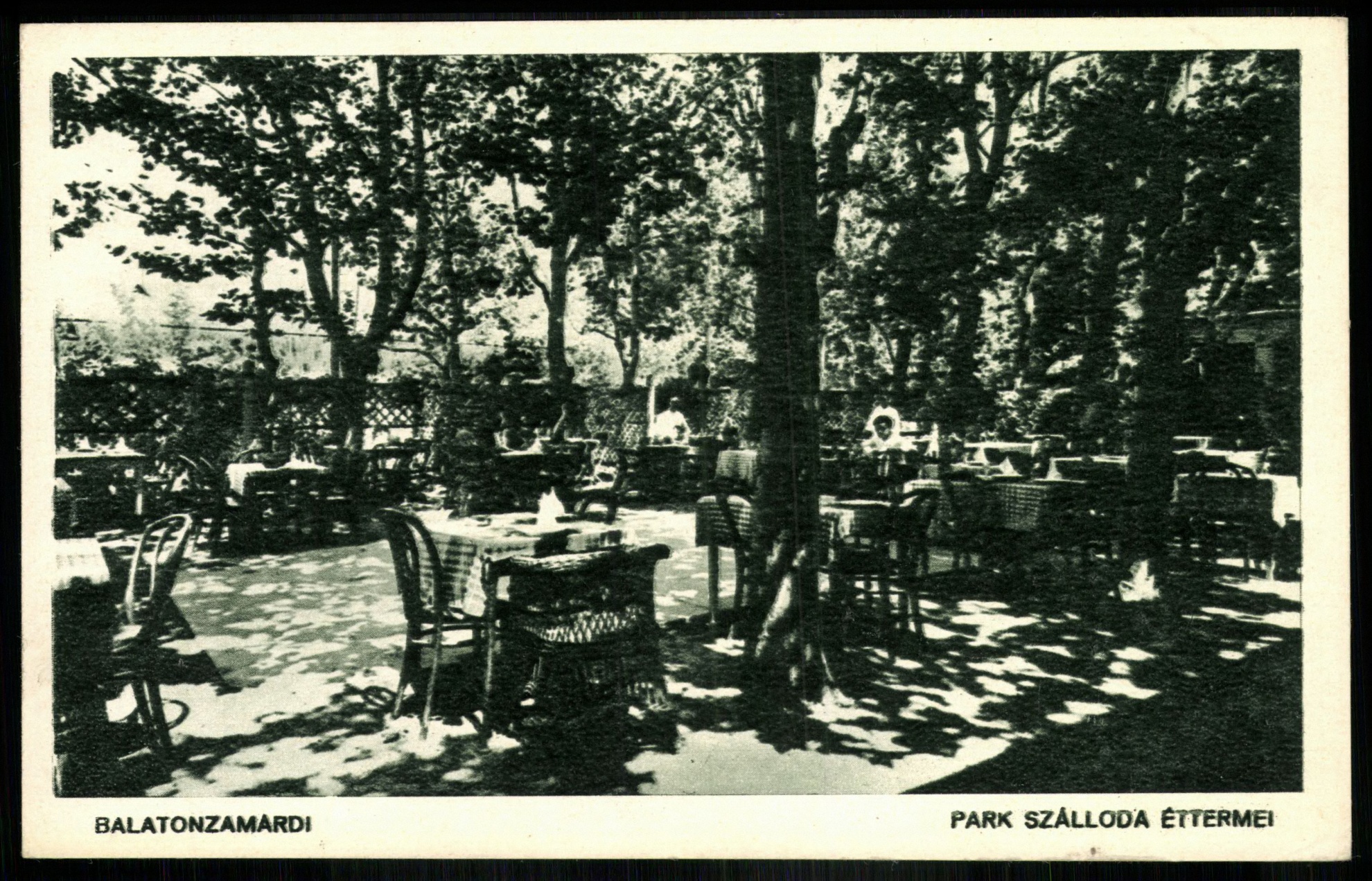 Balatonzamárdi Park szálloda éttermei (Magyar Kereskedelmi és Vendéglátóipari Múzeum CC BY-NC-ND)