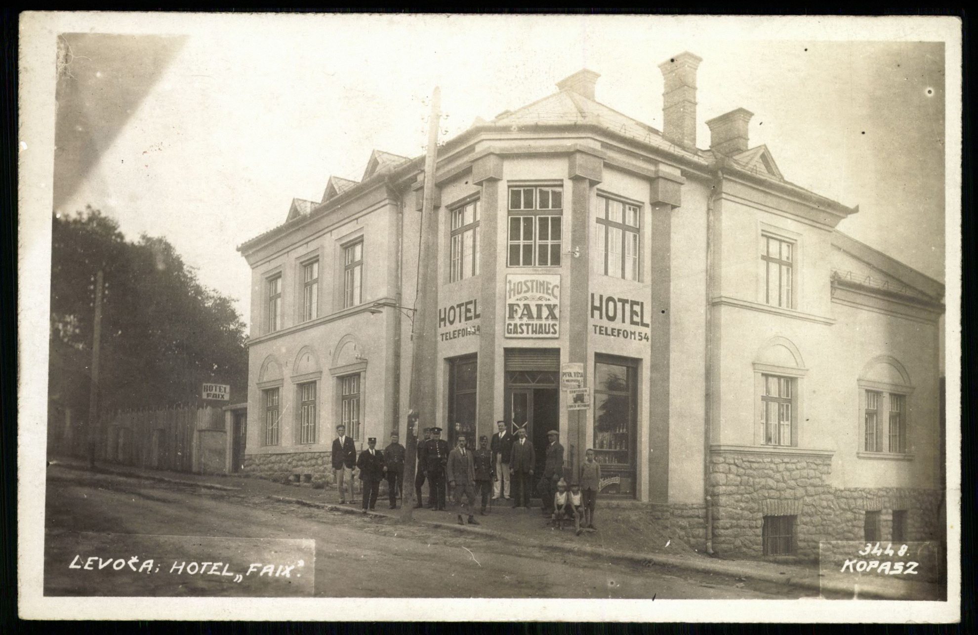 Léva Hotel „Faix” (Magyar Kereskedelmi és Vendéglátóipari Múzeum CC BY-NC-ND)