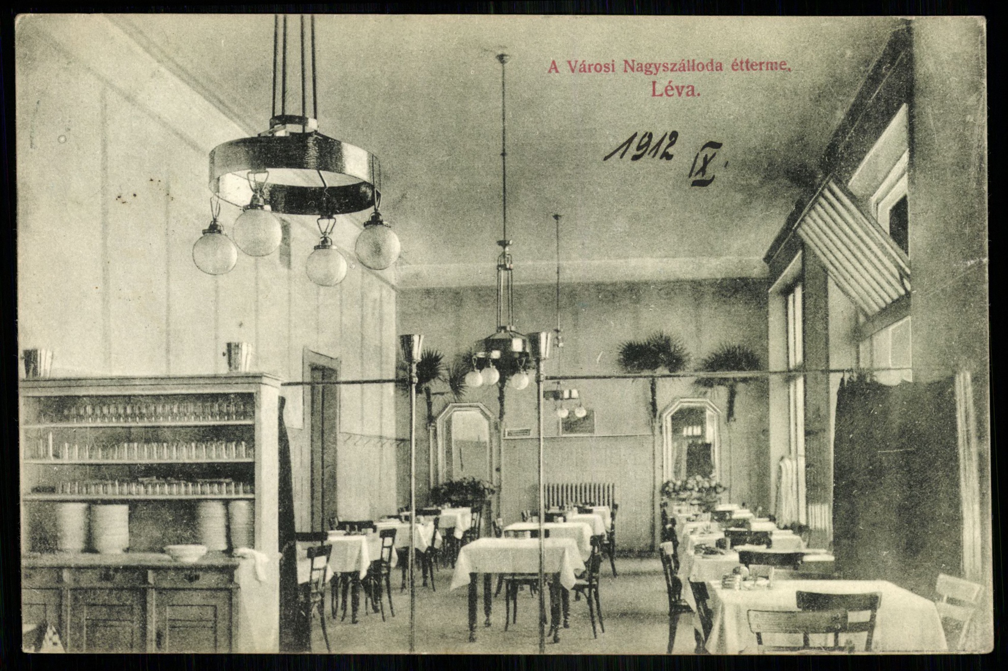 Léva A Városi Nagyszálloa étterme (Magyar Kereskedelmi és Vendéglátóipari Múzeum CC BY-NC-ND)