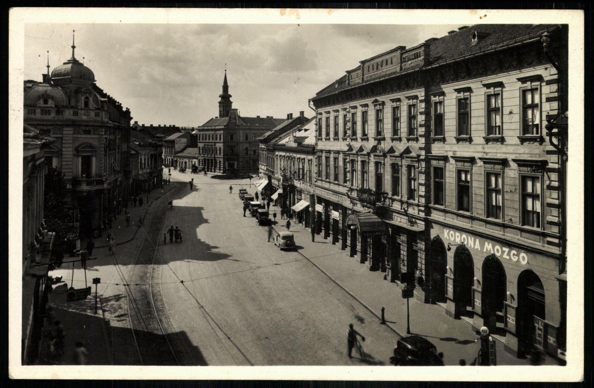 Miskolc Széchenyi út a Korona szállóval (Magyar Kereskedelmi és Vendéglátóipari Múzeum CC BY-NC-ND)