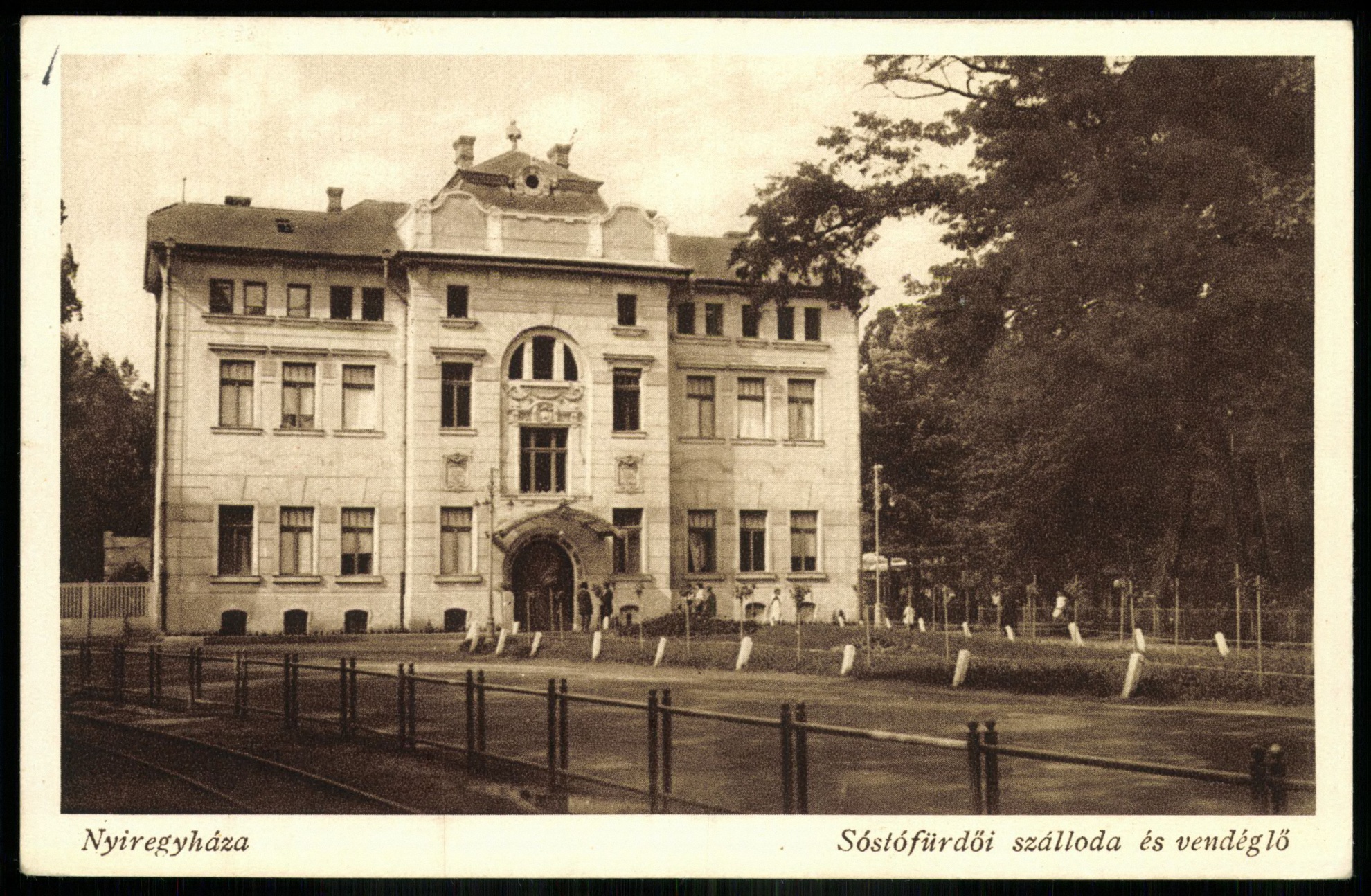 Nyíregyháza Sóstófürdői szálloda és vendéglő (Magyar Kereskedelmi és Vendéglátóipari Múzeum CC BY-NC-ND)