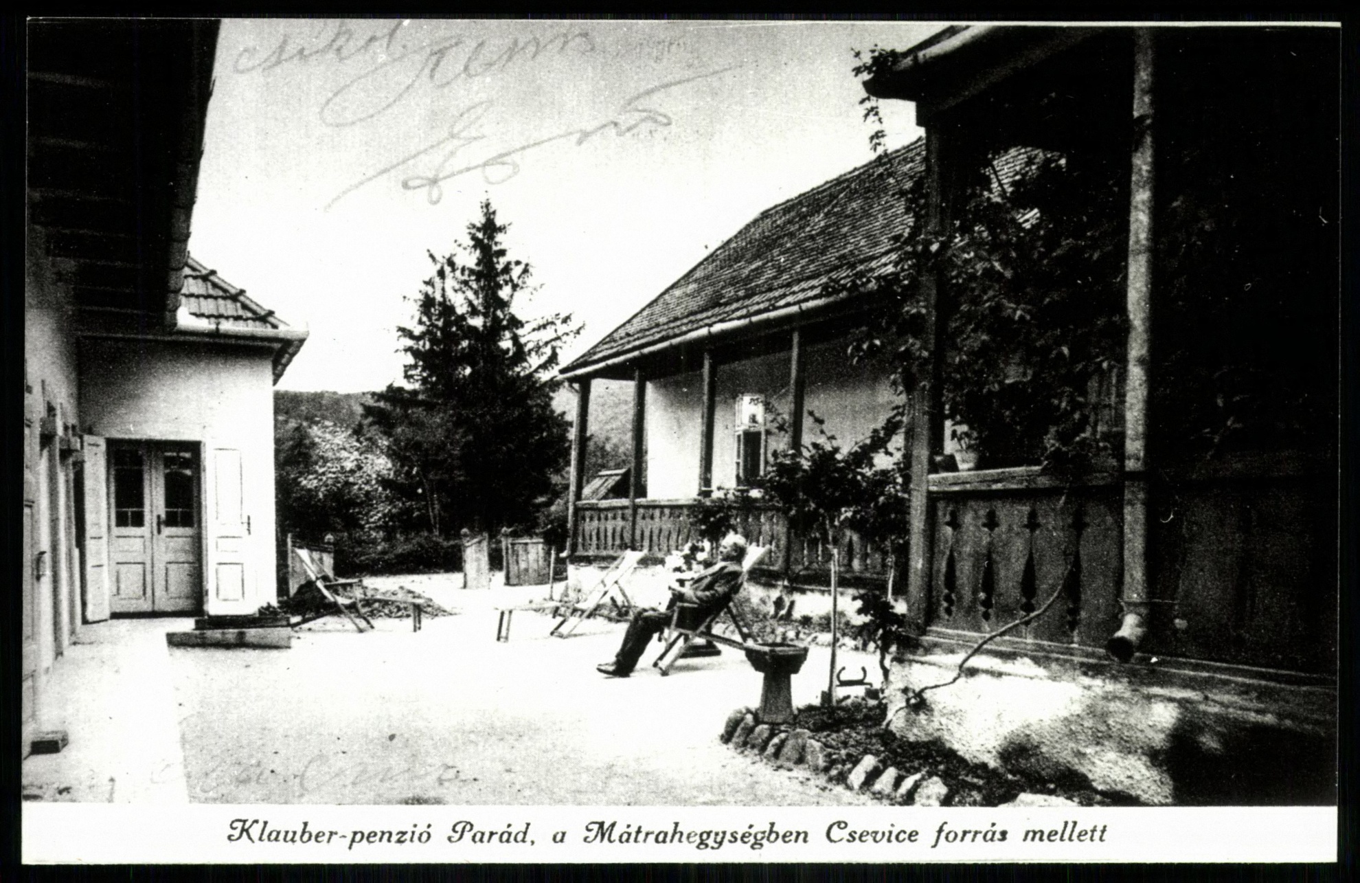 Parád Klauber penzió a Mátra hegységben Csevice forrás mellett (Magyar Kereskedelmi és Vendéglátóipari Múzeum CC BY-NC-ND)