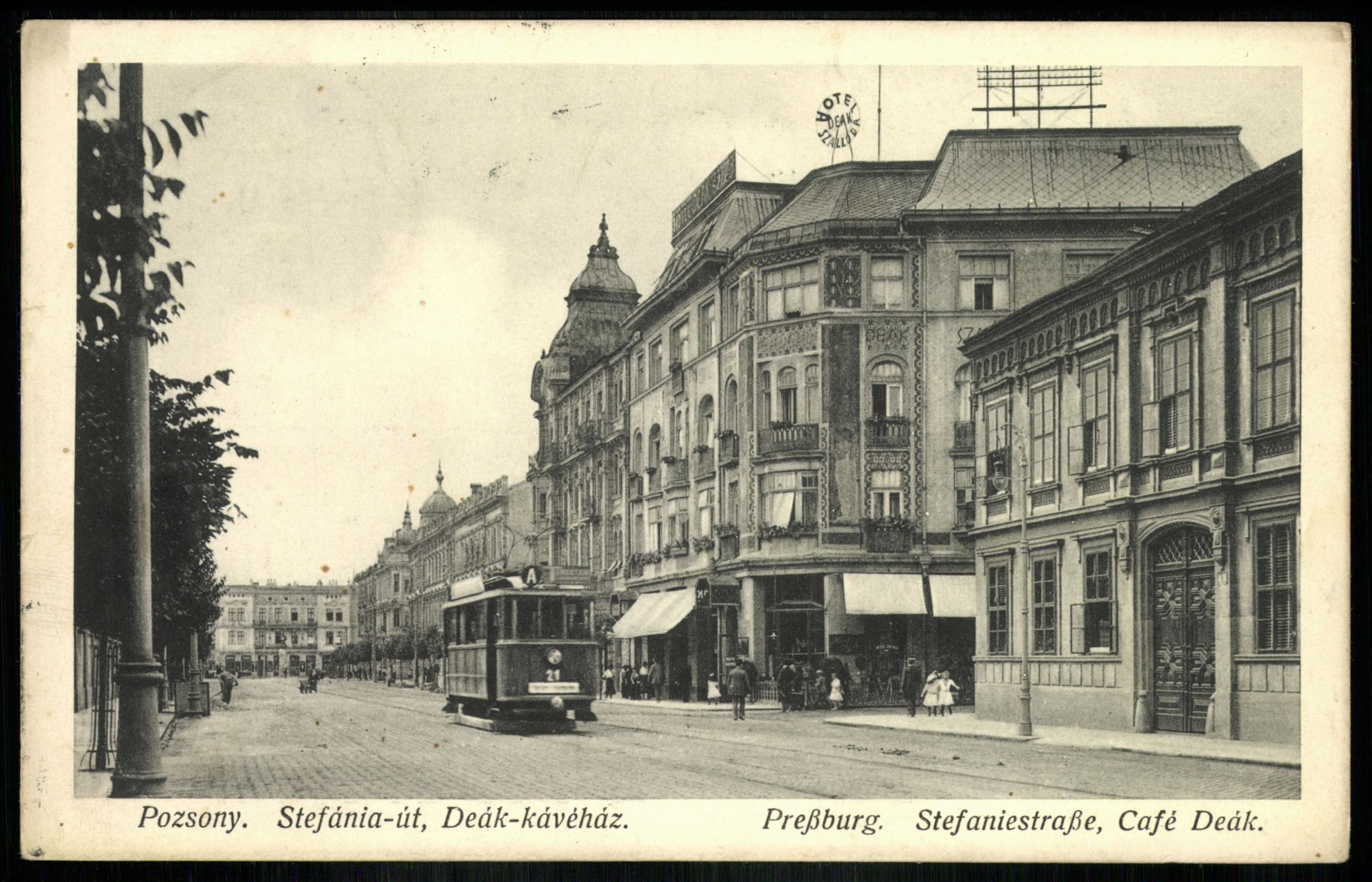 Pozsony Stefánia út, Deák kávéház (Magyar Kereskedelmi és Vendéglátóipari Múzeum CC BY-NC-ND)
