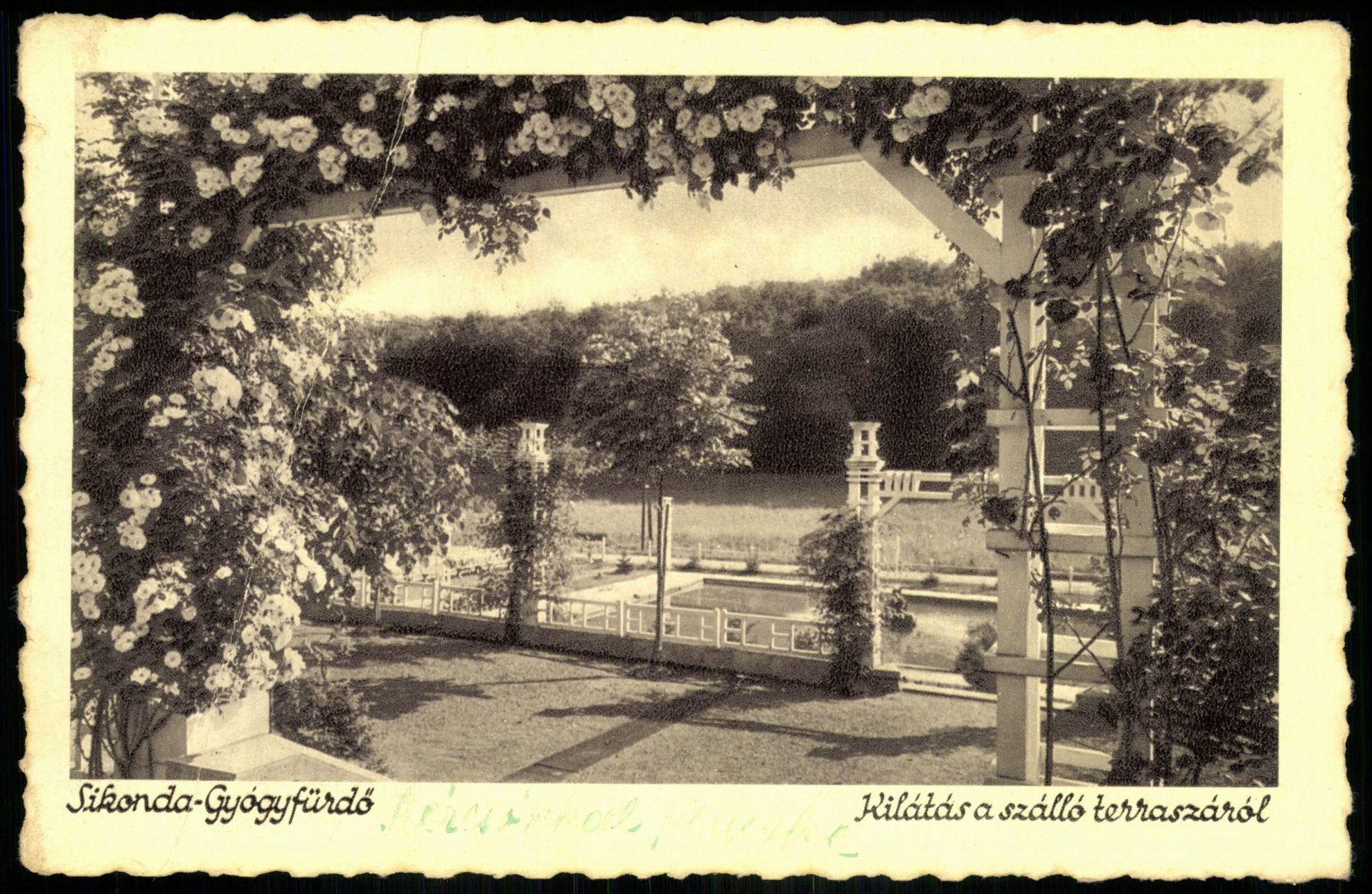 Sikonda-Gyógyfürdő Kilátás a szálló teraszáról (Magyar Kereskedelmi és Vendéglátóipari Múzeum CC BY-NC-ND)