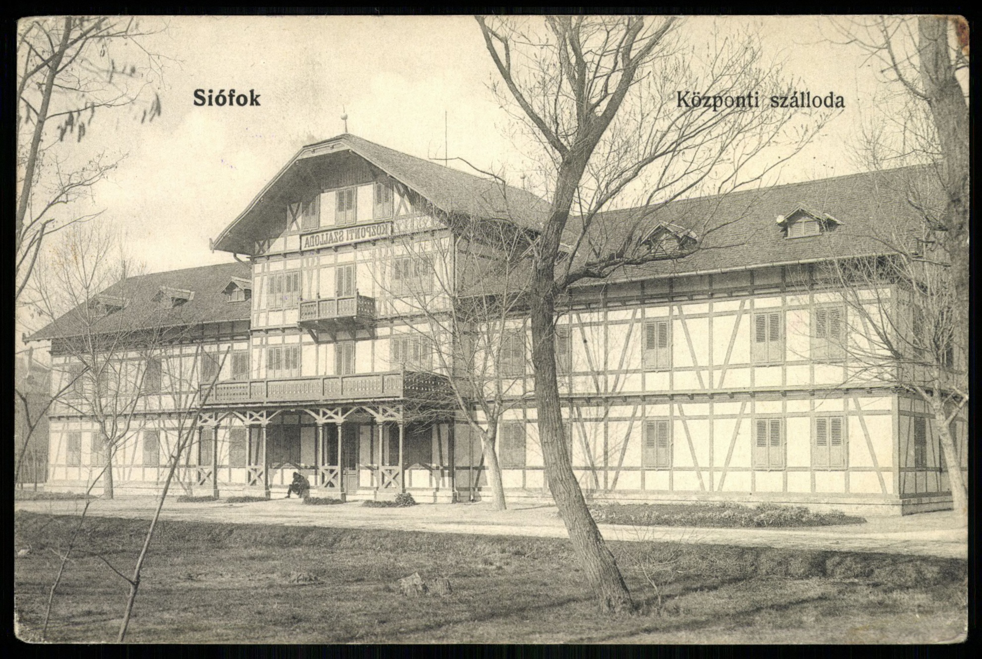 Siófok Központi szálloda (Magyar Kereskedelmi és Vendéglátóipari Múzeum CC BY-NC-ND)