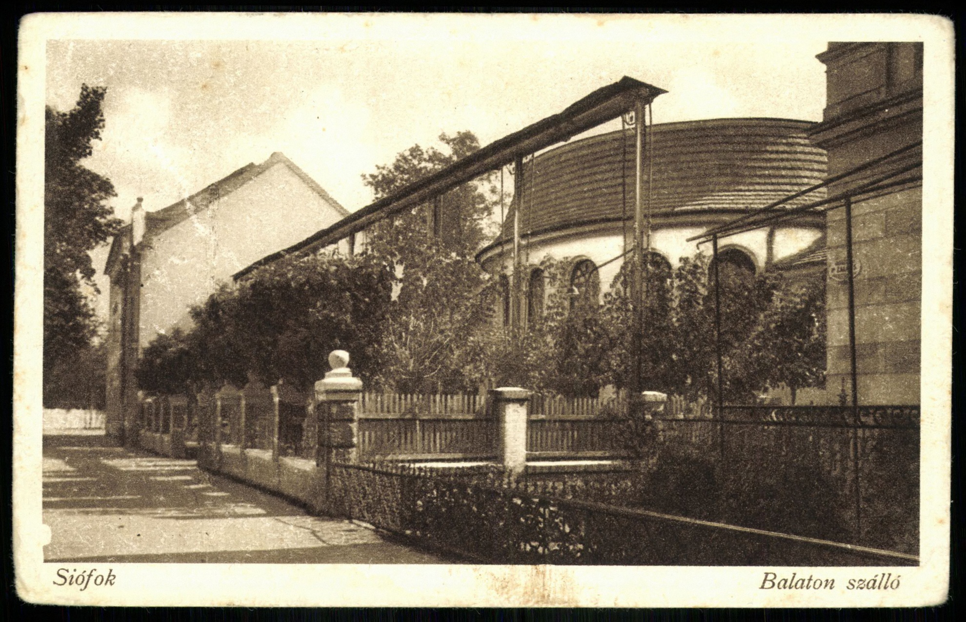 Siófok Balaton szálló (Magyar Kereskedelmi és Vendéglátóipari Múzeum CC BY-NC-ND)