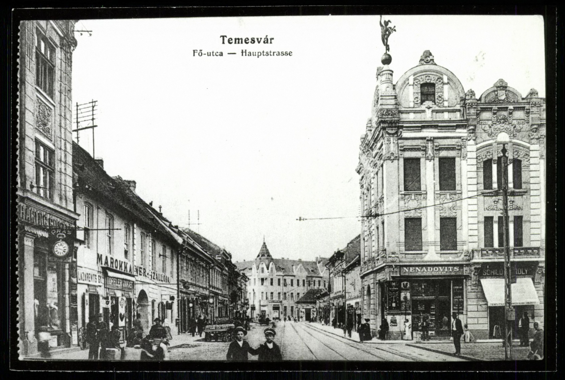Temesvár Fő utca. Balra Marokkaner Szálloda (Magyar Kereskedelmi és Vendéglátóipari Múzeum CC BY-NC-ND)