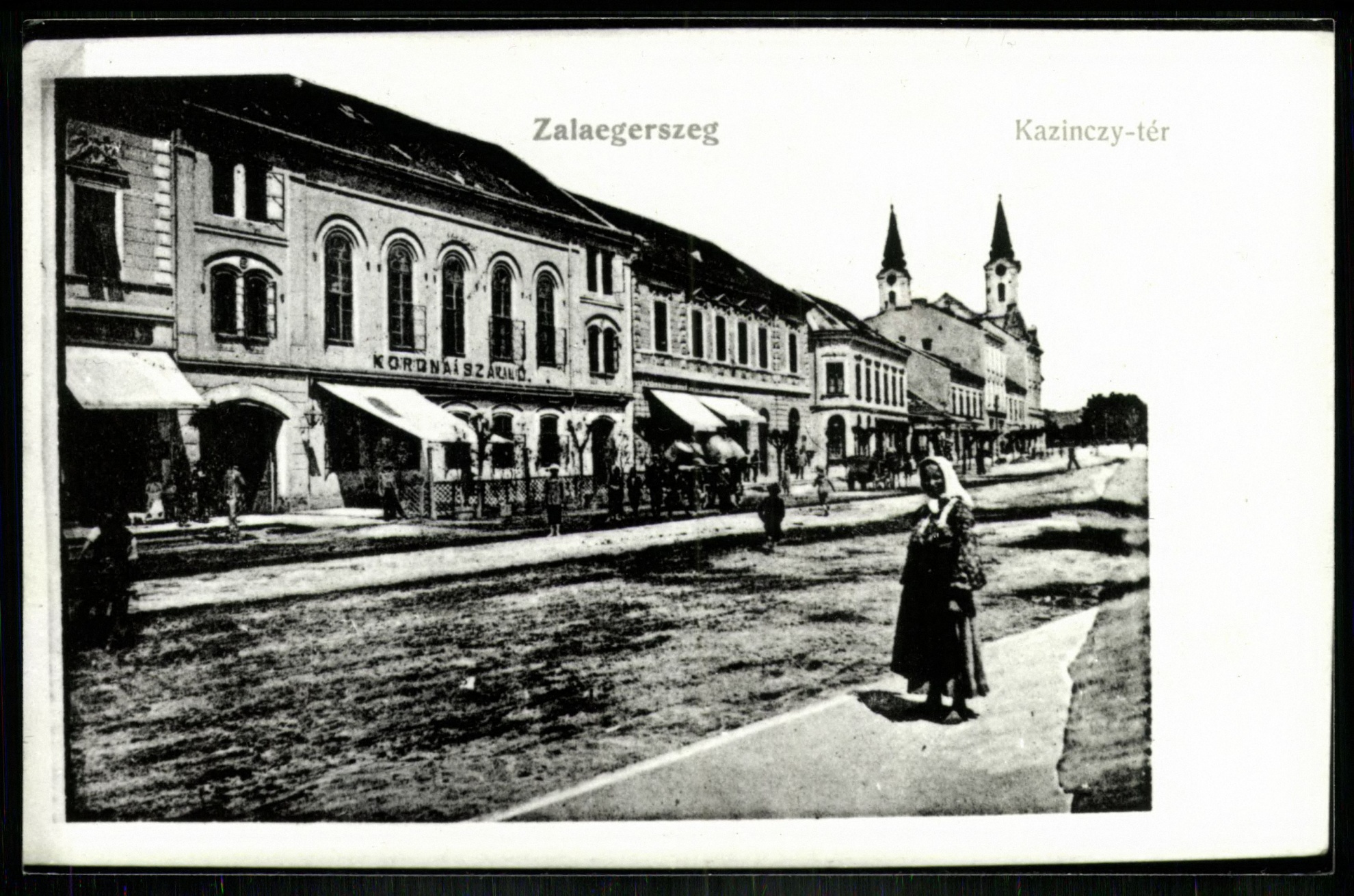 Zalaegerszeg Kazinczy tér. Korona Szálló (Magyar Kereskedelmi és Vendéglátóipari Múzeum CC BY-NC-ND)