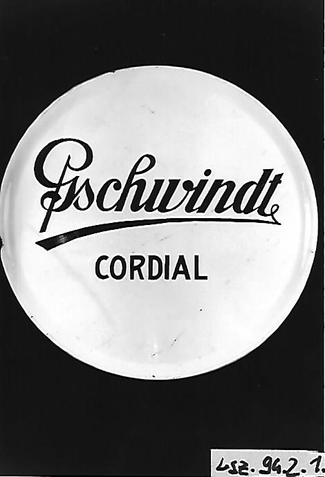 Gschwindt Cordial feliratú porcelán (Magyar Kereskedelmi és Vendéglátóipari Múzeum CC BY-NC-ND)