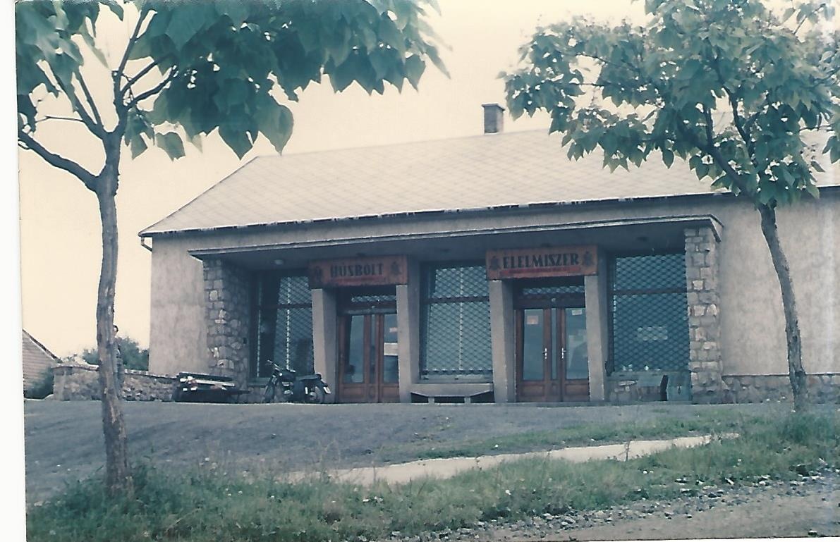 Húsbolt - Élelmiszer, Salgótarján (Magyar Kereskedelmi és Vendéglátóipari Múzeum CC BY-NC-ND)