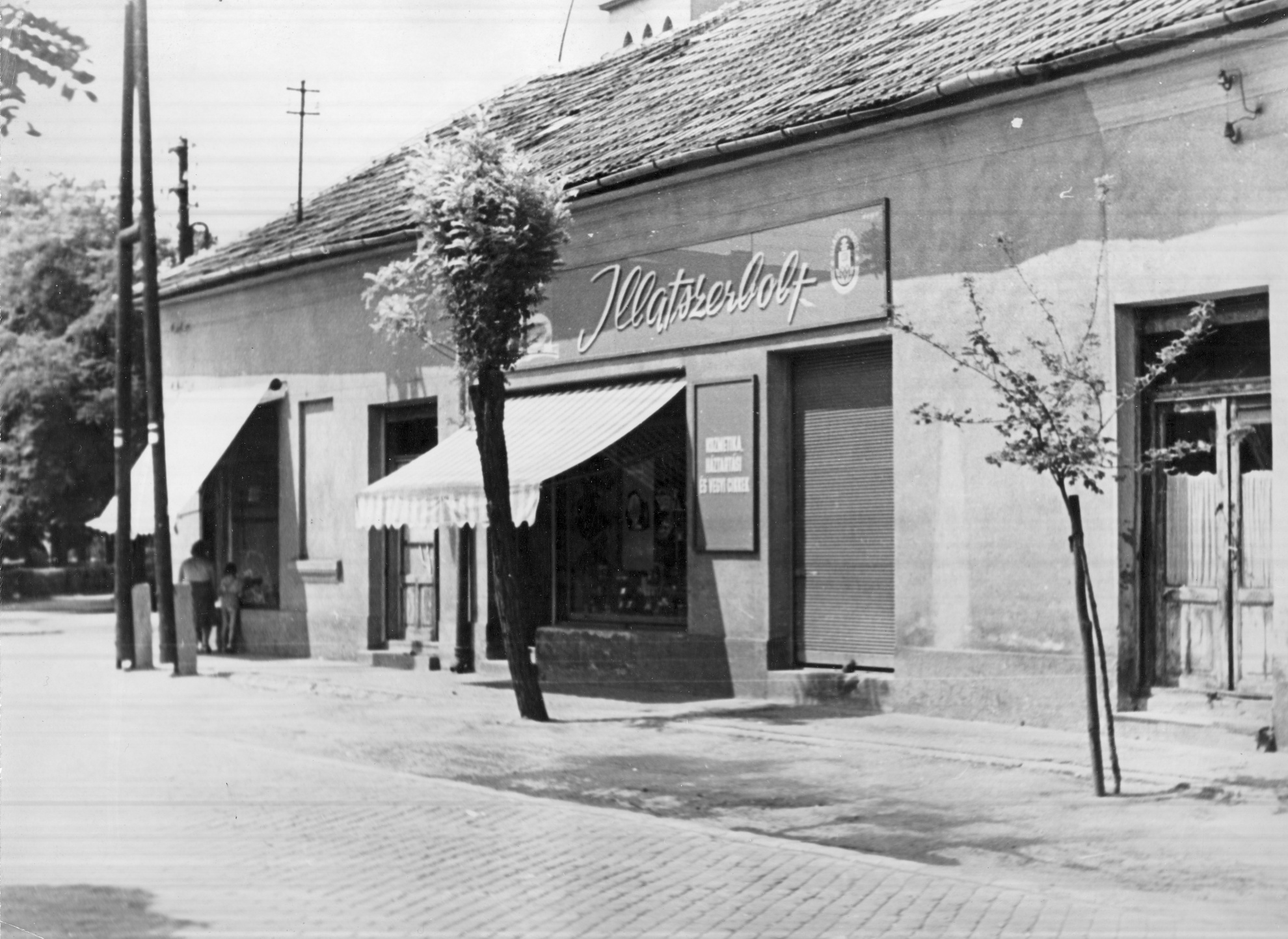 Fővárosi Háztartási és Illatszerbolt (Magyar Kereskedelmi és Vendéglátóipari Múzeum CC BY-NC-ND)