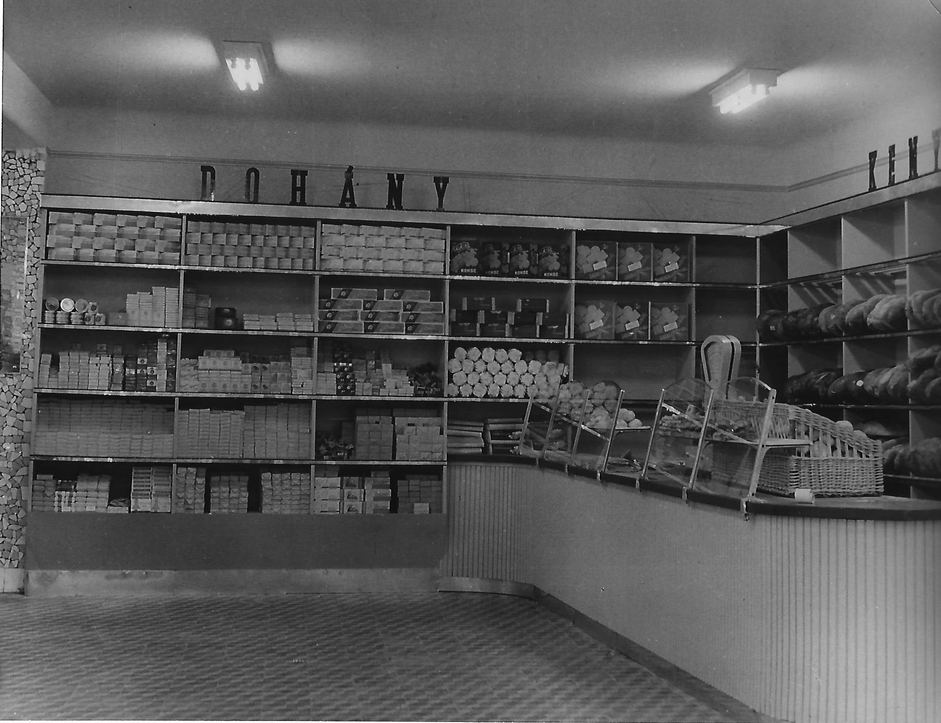 Fűszer, csemege - Szolnok (Magyar Kereskedelmi és Vendéglátóipari Múzeum CC BY-NC-ND)