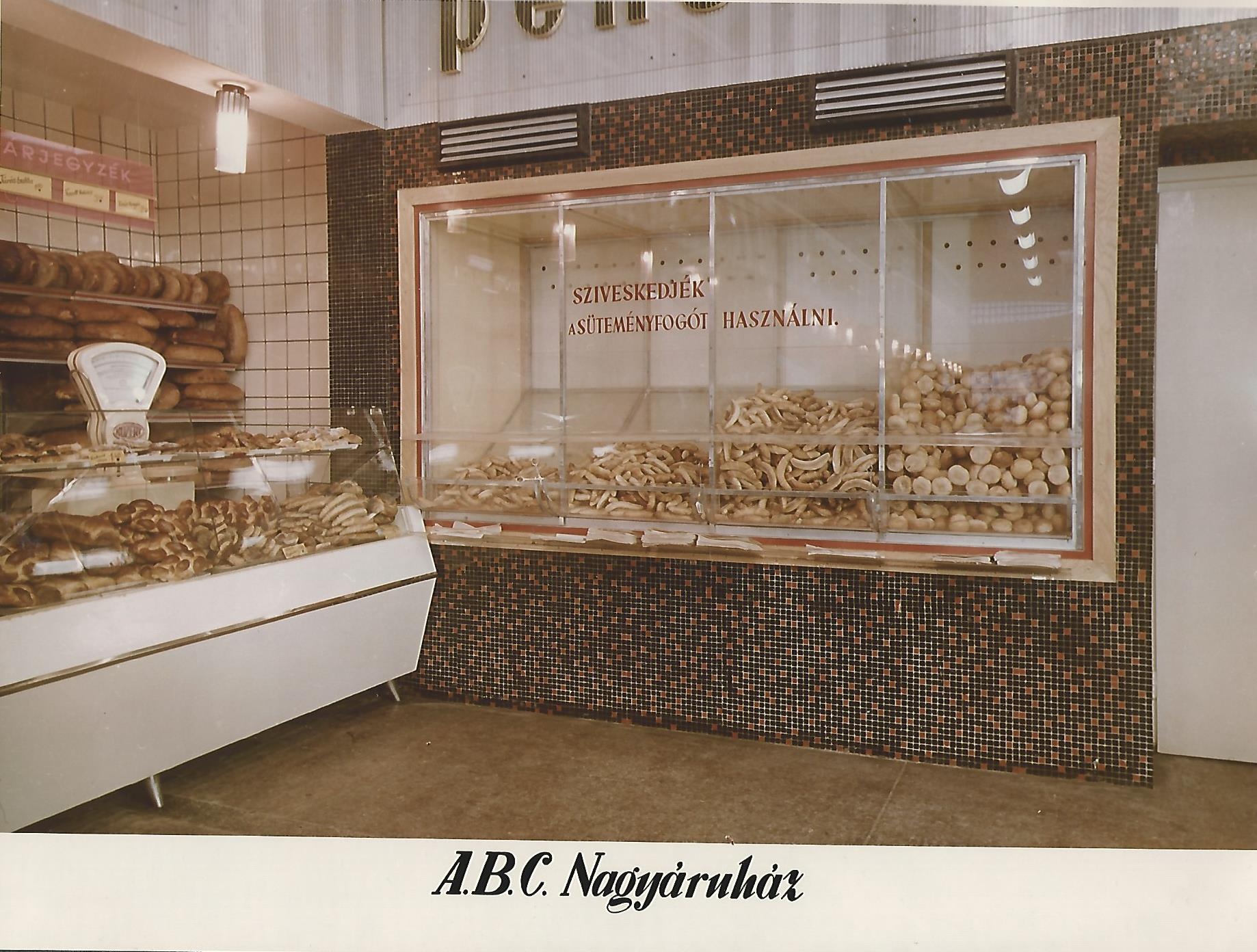 ABC nagyáruház Budapest 1975. (Magyar Kereskedelmi és Vendéglátóipari Múzeum CC BY-NC-ND)