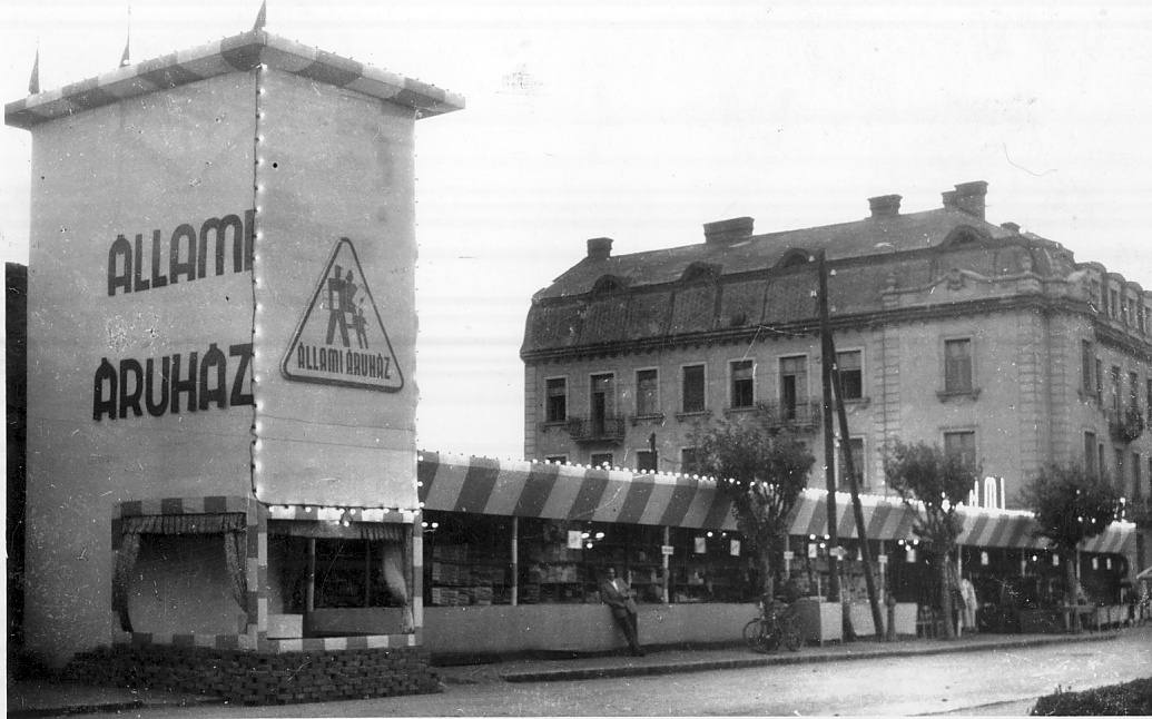Centrum Áruház  Ünnepi Vásár - Szombathely (Magyar Kereskedelmi és Vendéglátóipari Múzeum CC BY-NC-ND)
