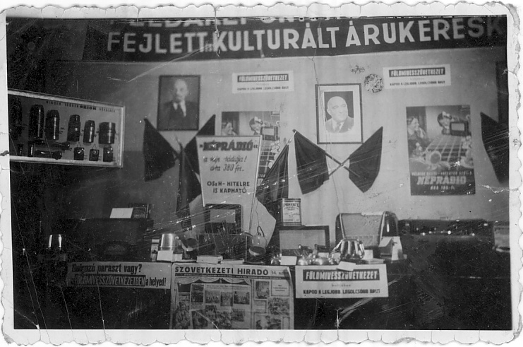 Politikai Kirakat (Magyar Kereskedelmi és Vendéglátóipari Múzeum CC BY-NC-ND)