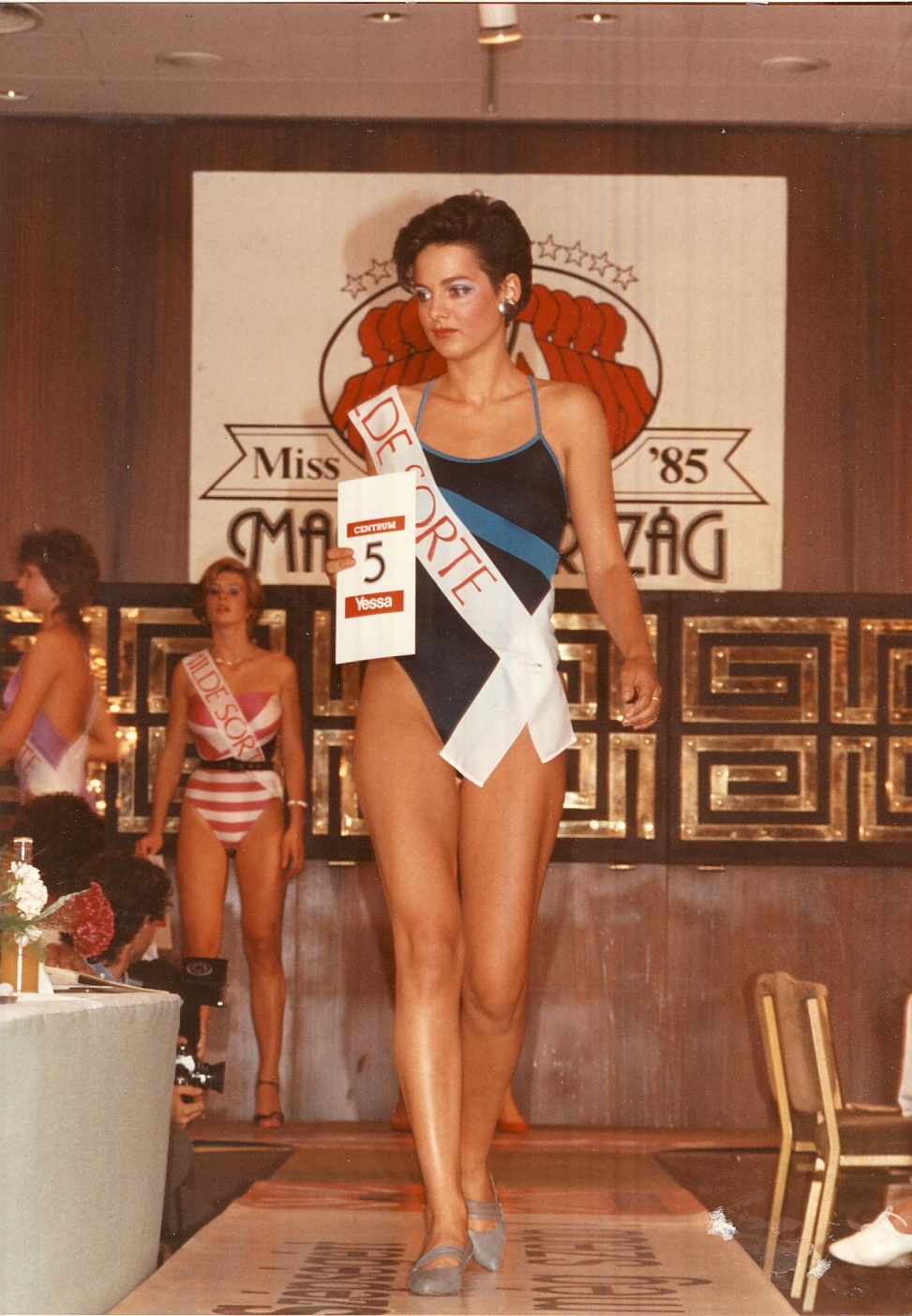 Miss Magarország Verseny - 1985 (Magyar Kereskedelmi és Vendéglátóipari Múzeum CC BY-NC-ND)