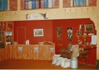 Egykori MKVM vendéglátóipari kiállítás Párizs 1990.