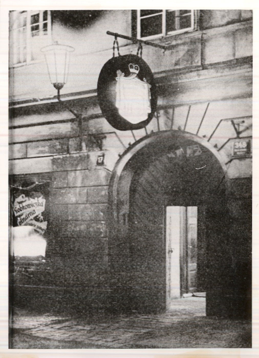 A Mala Strana borozójának cégére (Magyar Kereskedelmi és Vendéglátóipari Múzeum CC BY-NC-ND)