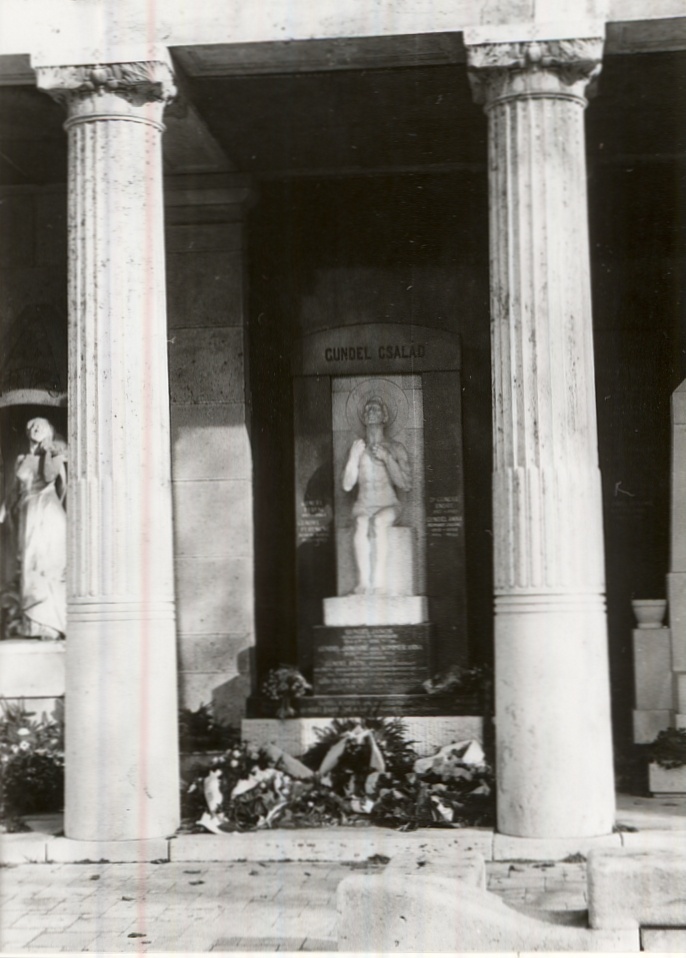 A Gundel család síremléke (Magyar Kereskedelmi és Vendéglátóipari Múzeum CC BY-NC-ND)