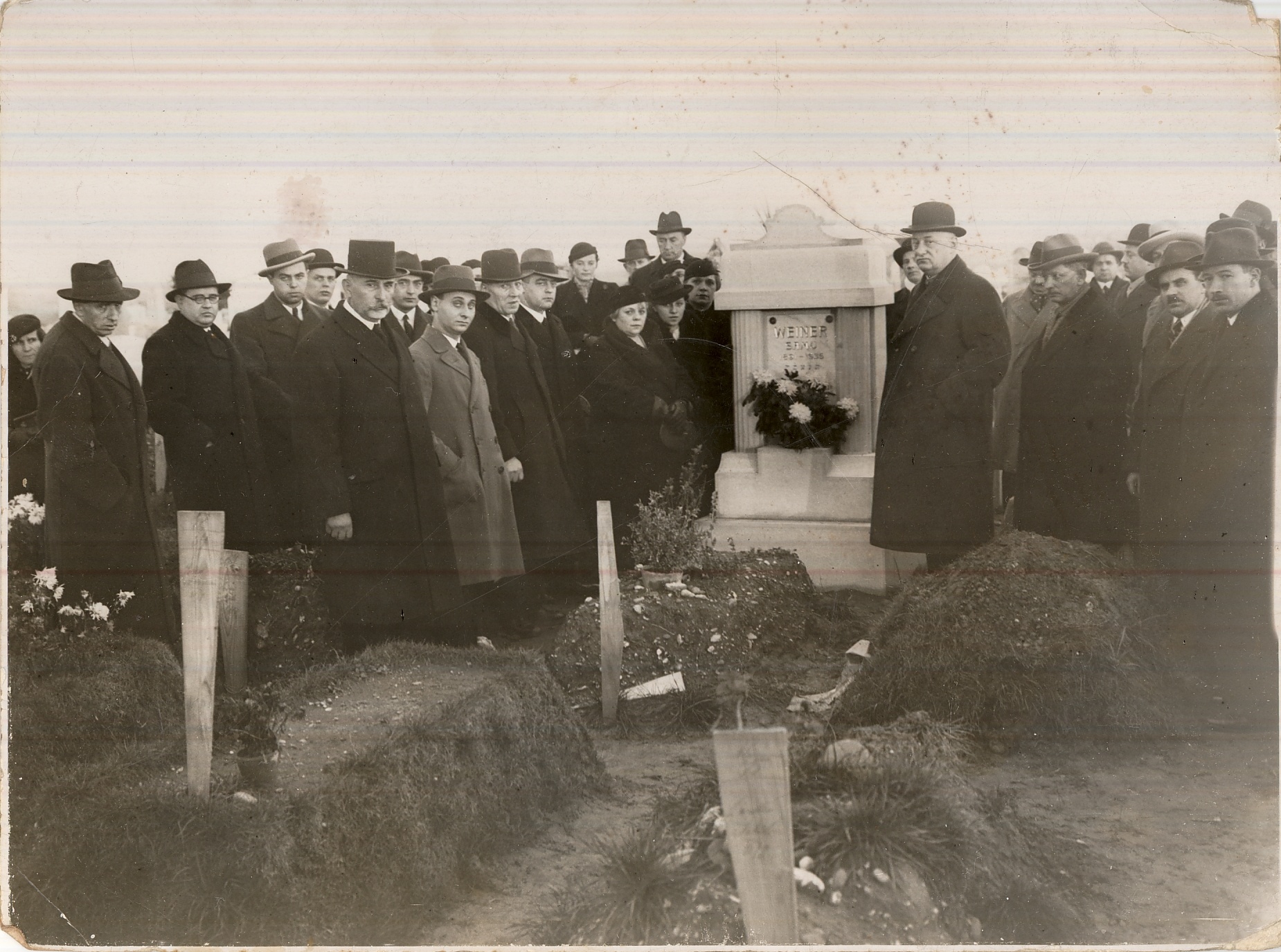 Weiner Samu síremlékének avatása (Magyar Kereskedelmi és Vendéglátóipari Múzeum CC BY-NC-ND)