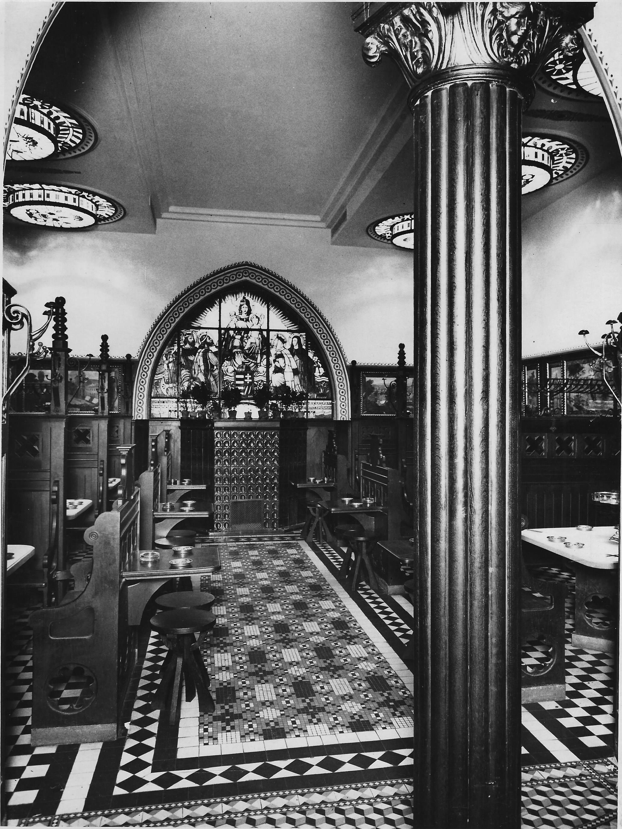 Apostolok Étterem és Söröző, Budapest 1930. (Magyar Kereskedelmi és Vendéglátóipari Múzeum CC BY-NC-ND)