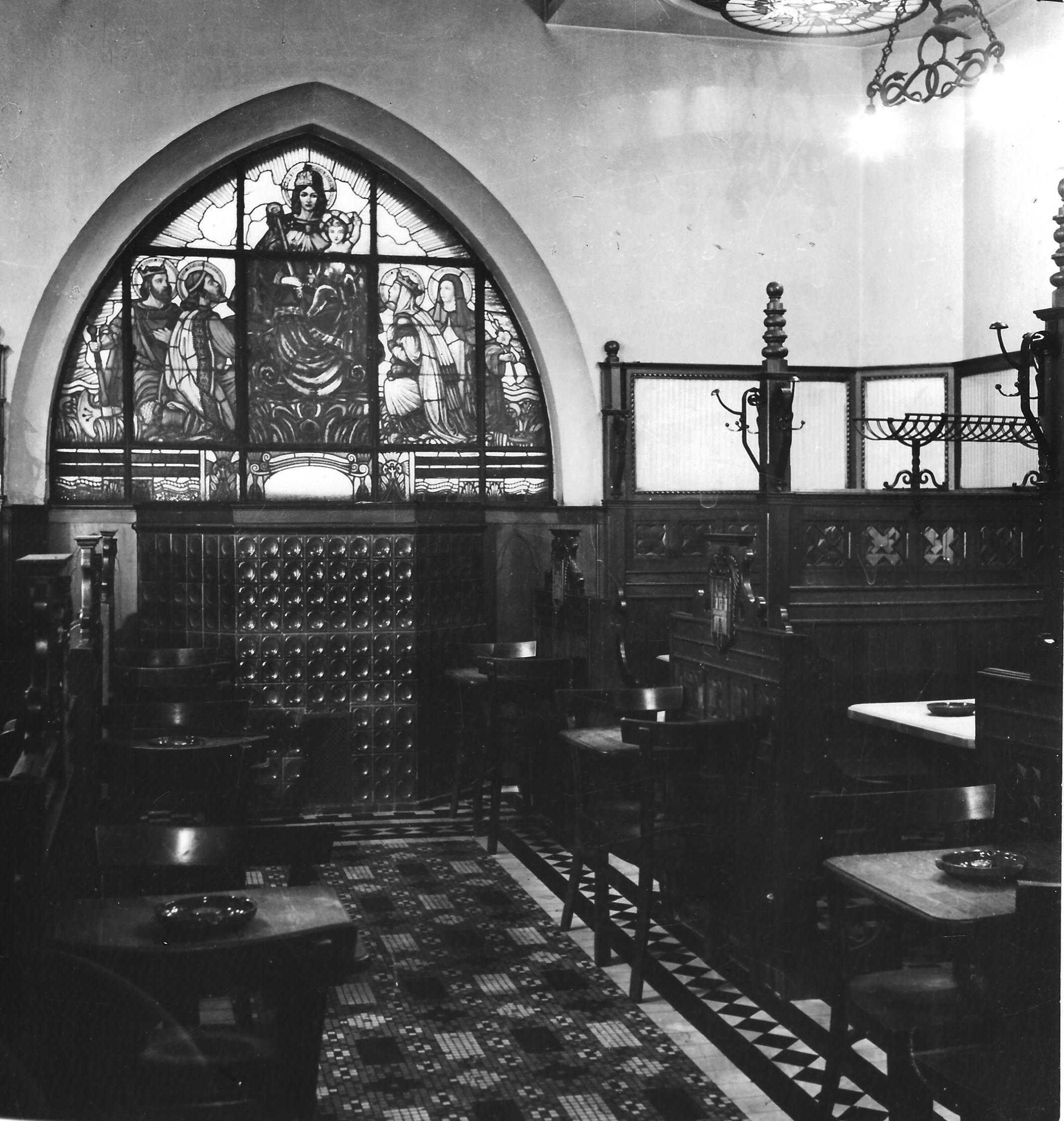 Apostolok Étterem és Söröző, Budapest 1945 után (Magyar Kereskedelmi és Vendéglátóipari Múzeum CC BY-NC-ND)