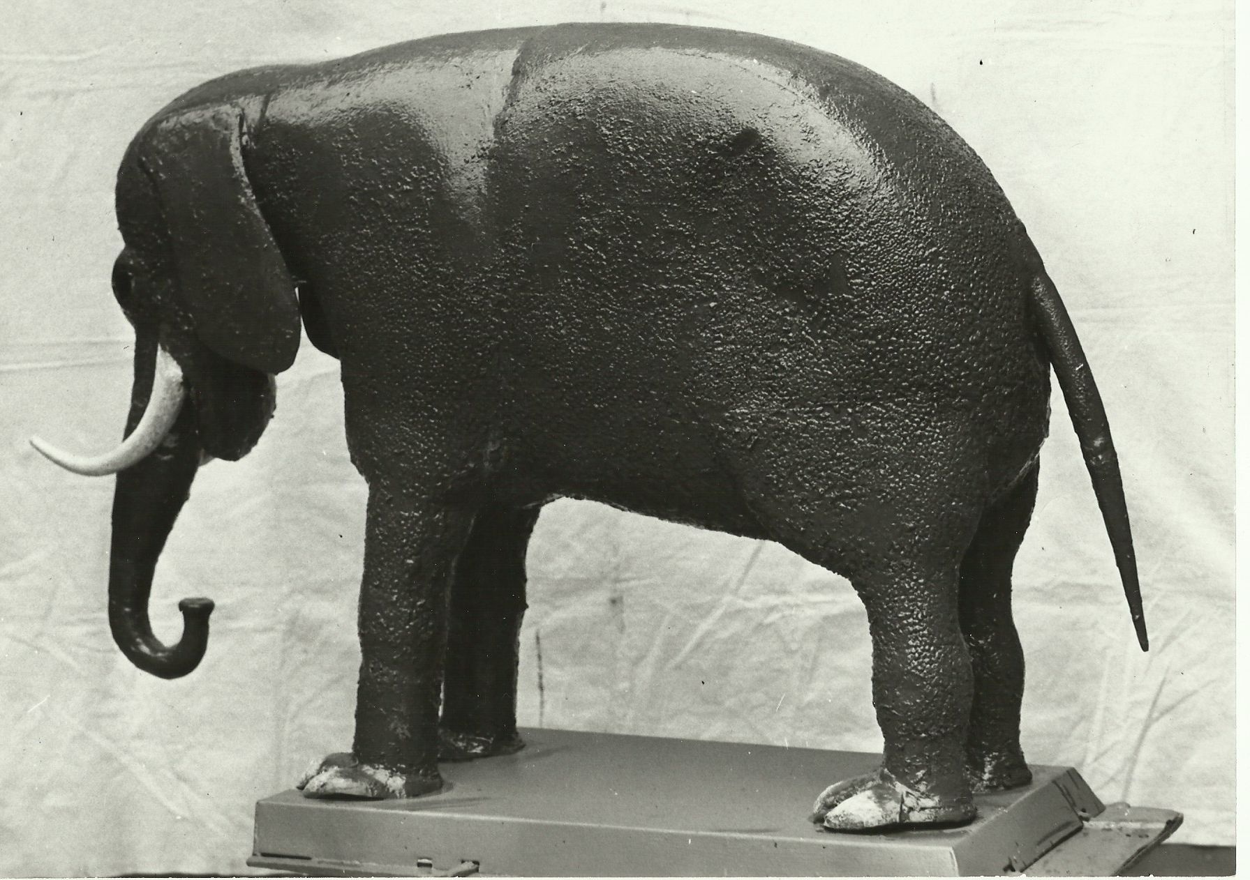 Elefánt Szobor (Magyar Kereskedelmi és Vendéglátóipari Múzeum CC BY-NC-ND)