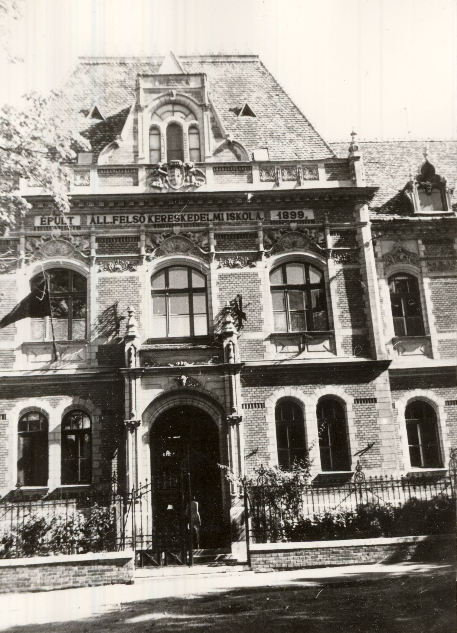 Felső Kereskedelmi Iskola (Magyar Kereskedelmi és Vendéglátóipari Múzeum CC BY-NC-ND)