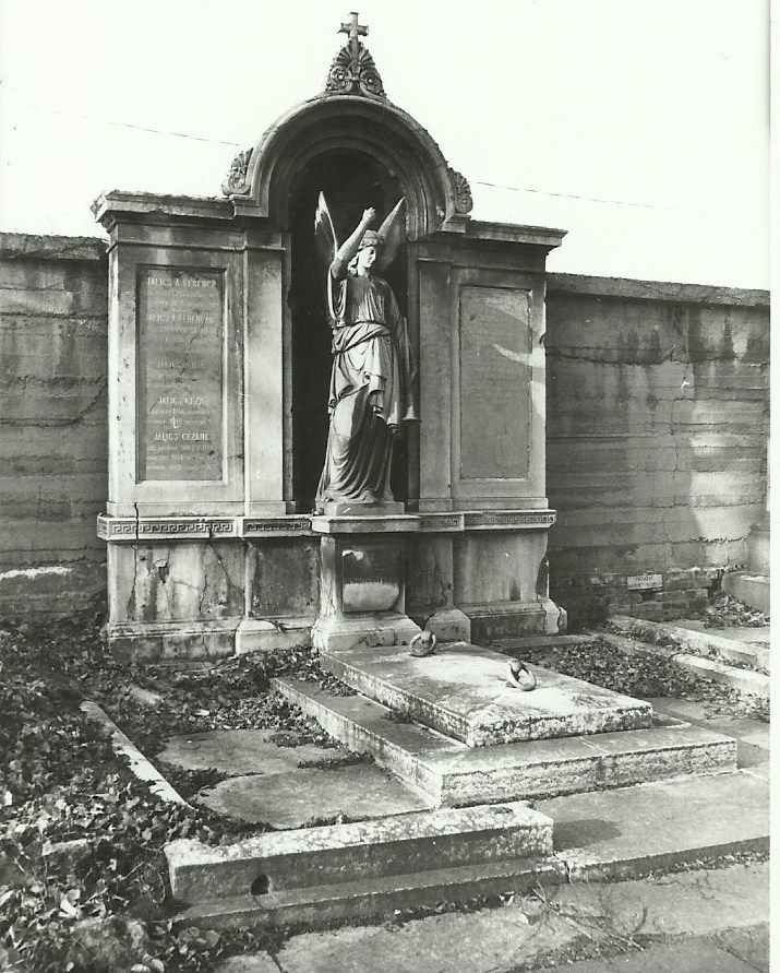 Jálics Ferenc Borkereskedő síremléke (Magyar Kereskedelmi és Vendéglátóipari Múzeum CC BY-NC-ND)