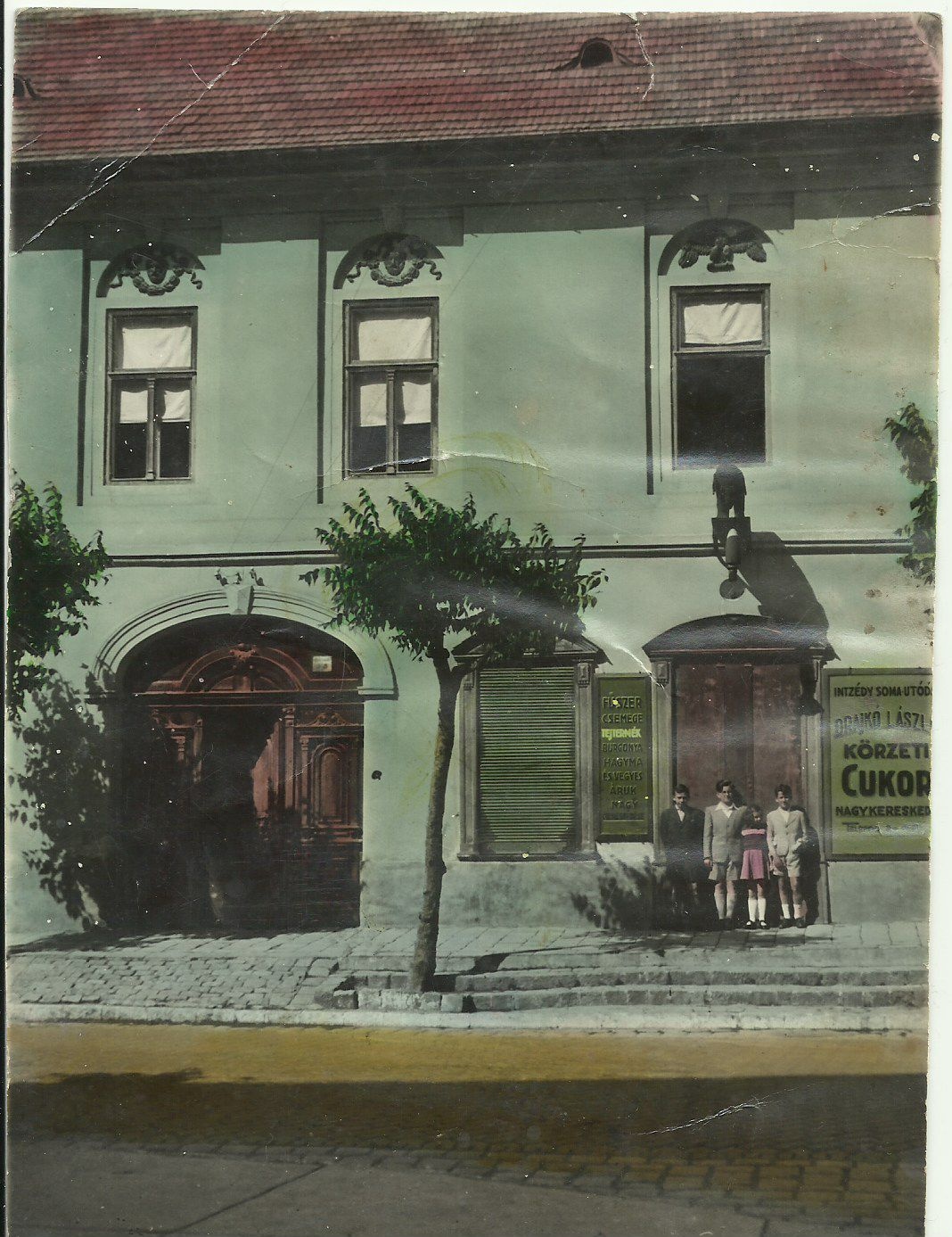 Vác, utcarészlet (Magyar Kereskedelmi és Vendéglátóipari Múzeum CC BY-NC-ND)