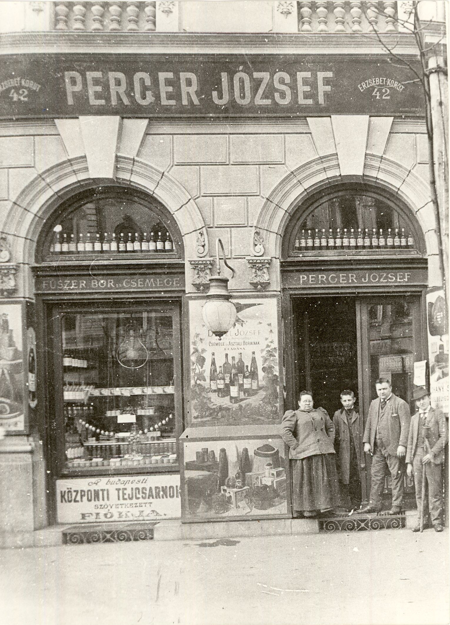 Perger József Fűszer és Csemege Budapest (Magyar Kereskedelmi és Vendéglátóipari Múzeum CC BY-NC-ND)