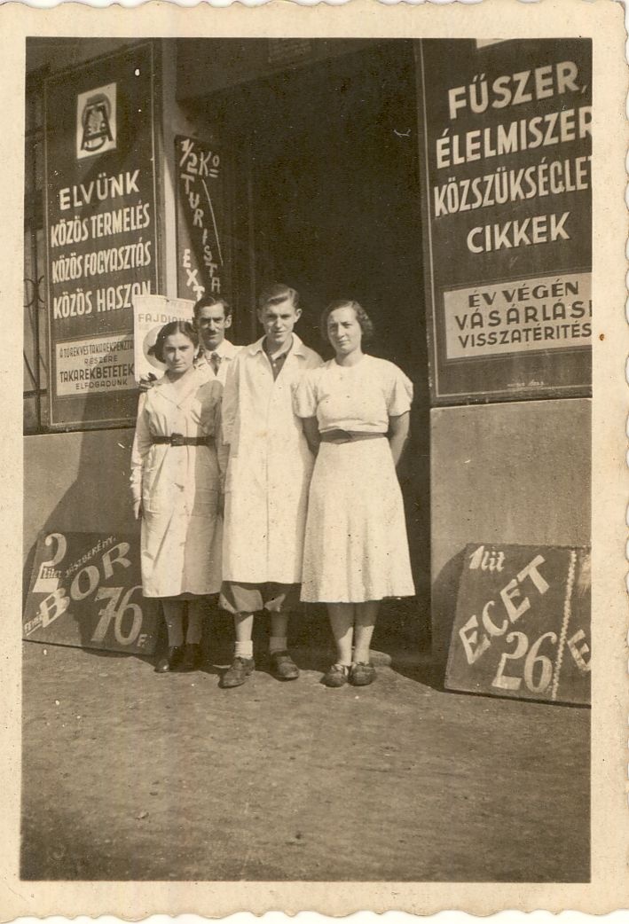Fűszer és Csemege üzlet Budapest 1930. (Magyar Kereskedelmi és Vendéglátóipari Múzeum CC BY-NC-ND)