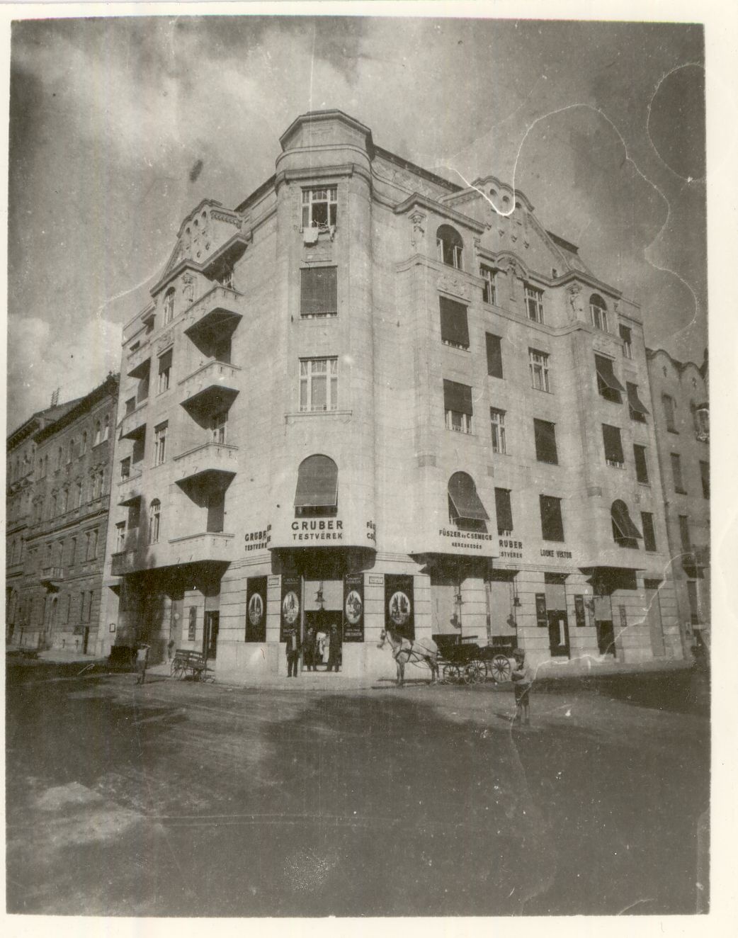 Gruber testvérek Fűszer és Csemege Budapest 1900. (Magyar Kereskedelmi és Vendéglátóipari Múzeum CC BY-NC-ND)