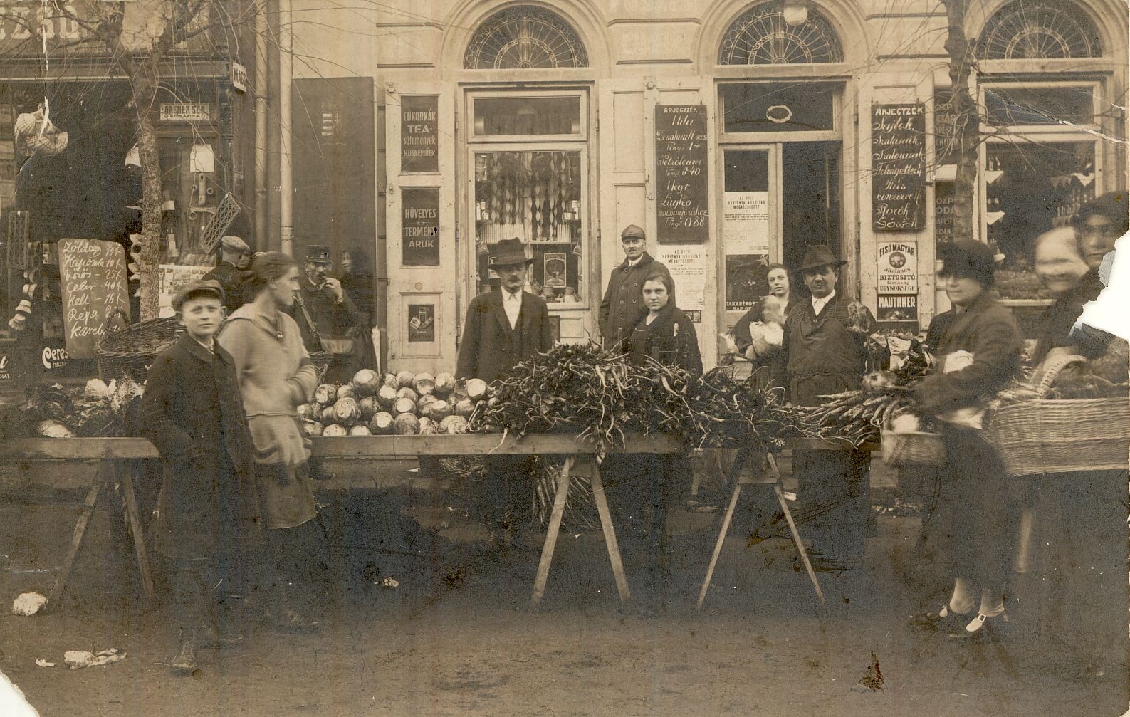 Piac Budapest 1930-as évek (Magyar Kereskedelmi és Vendéglátóipari Múzeum CC BY-NC-ND)