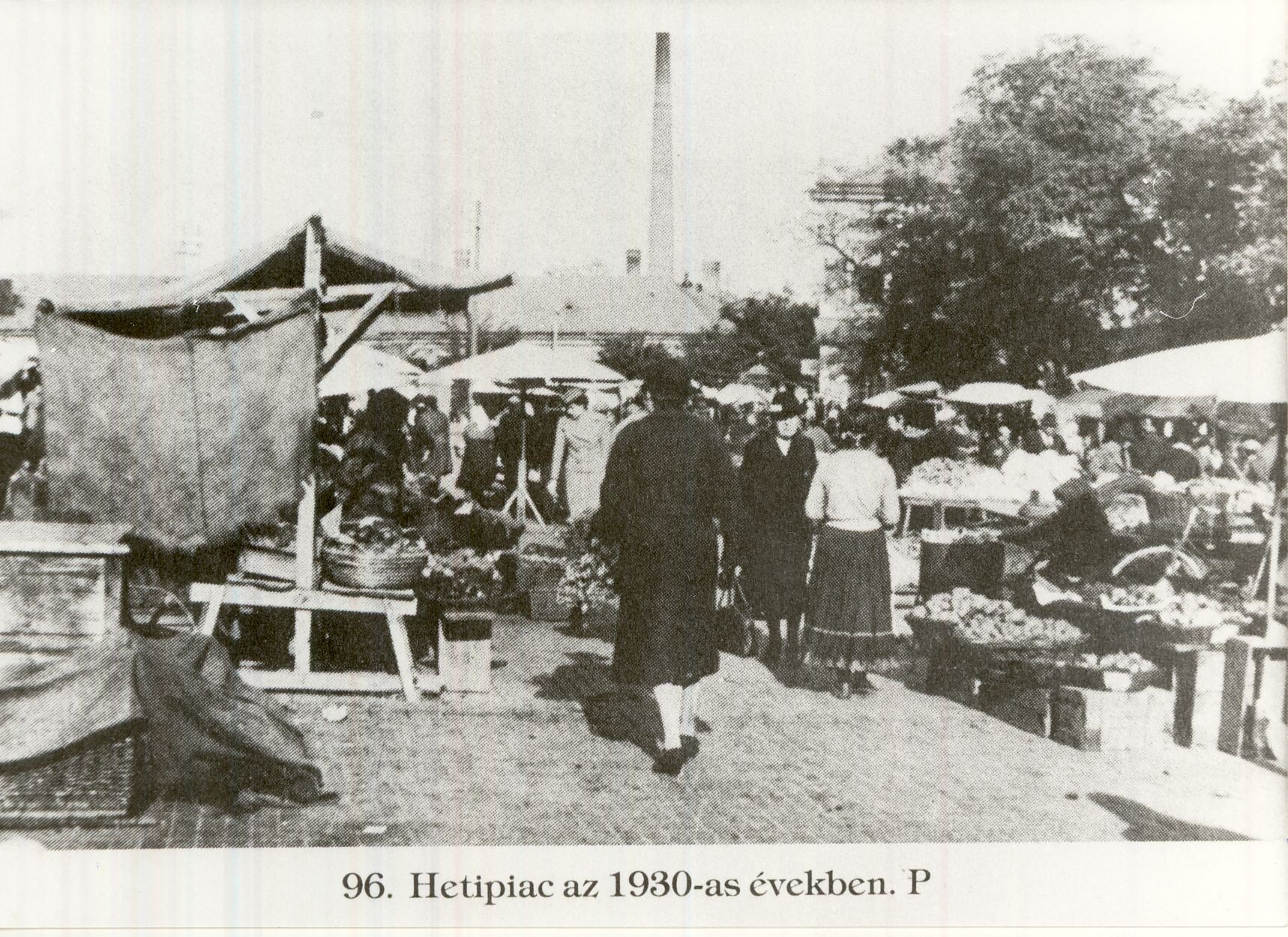 Hetipiac Székesfehérvár 1930-as években (Magyar Kereskedelmi és Vendéglátóipari Múzeum CC BY-NC-ND)