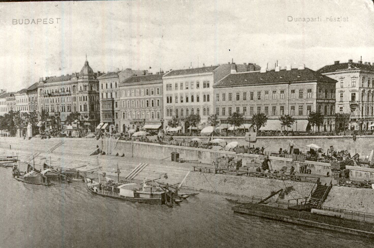 Piac a Dunaparton Budapest (Magyar Kereskedelmi és Vendéglátóipari Múzeum CC BY-NC-ND)