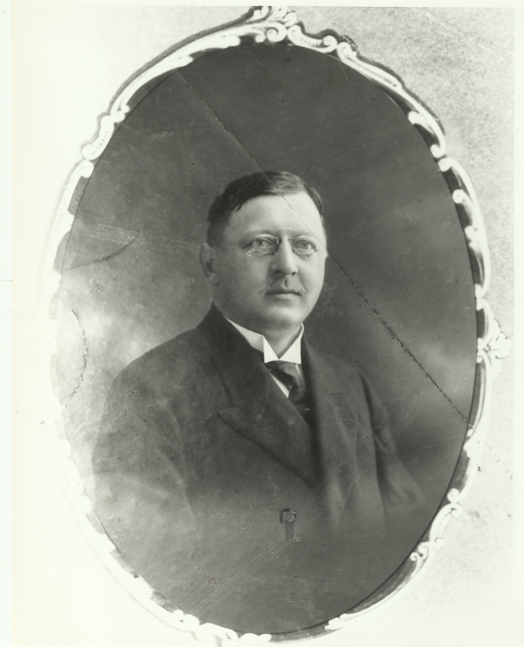 Hilkene Fülöp VII. állami felsőoktatási intézmény tanára (Magyar Kereskedelmi és Vendéglátóipari Múzeum CC BY-NC-ND)